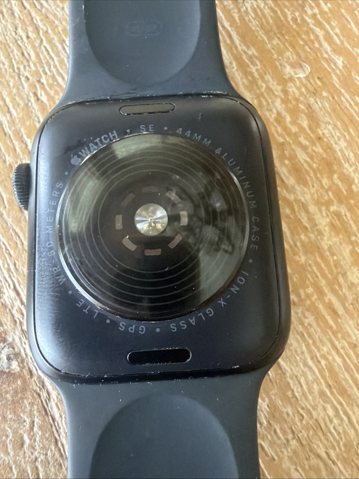 Apple Watch SE (2nd Gen) 44mm GPS +LTE Cellular Black Mint Condition Black Ion-X