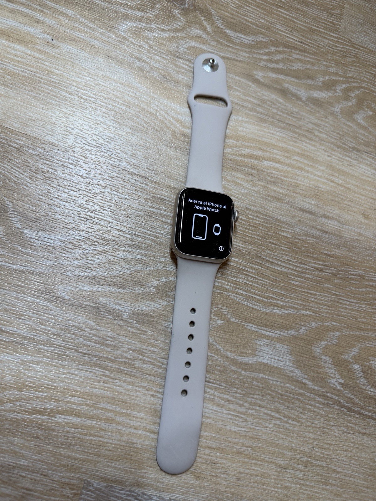 Apple Watch SE 2nd Gen 40MM Starlight Aluminum Case with Sport Band, S/M (GPS)