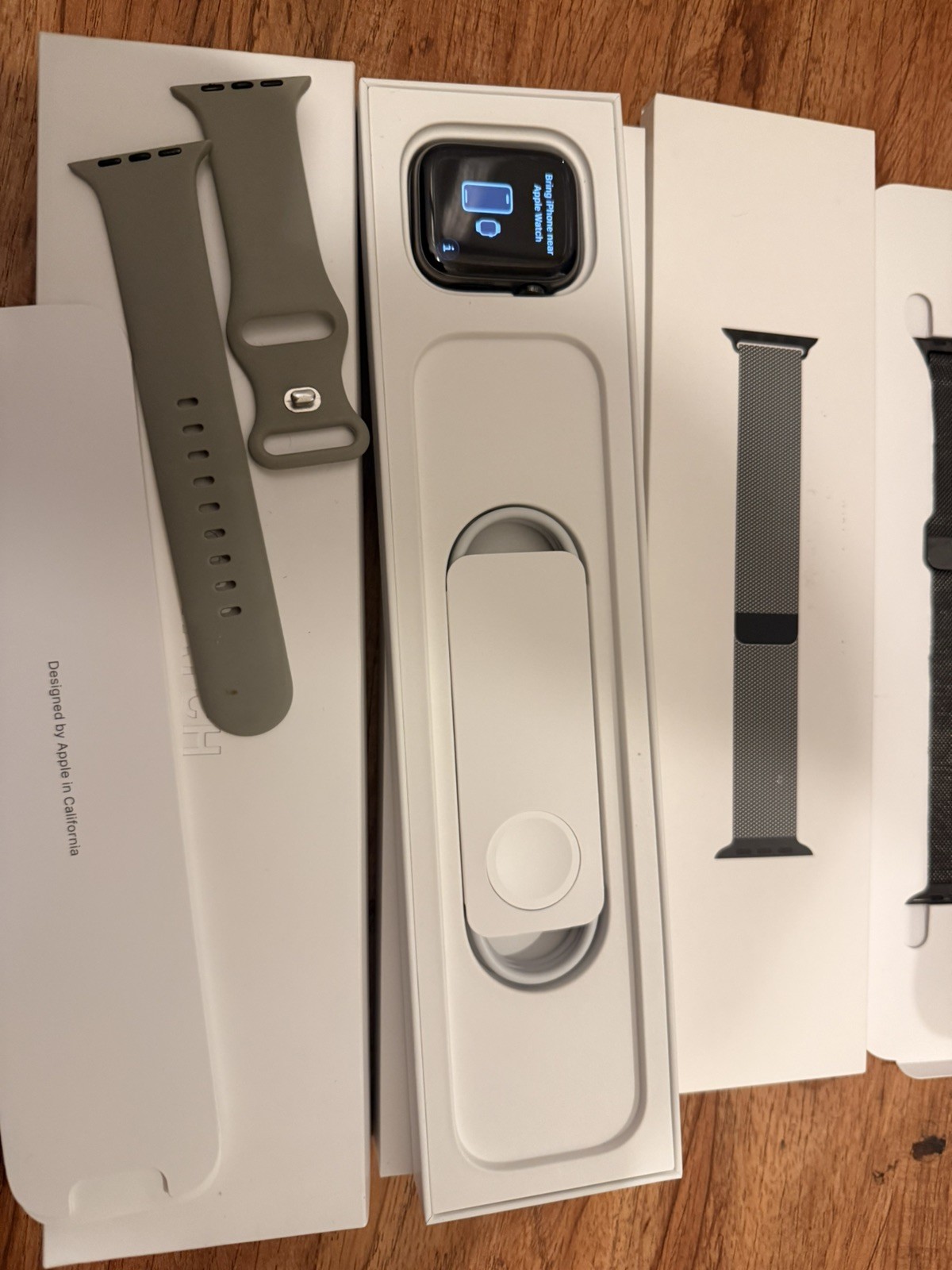 Apple Watch Series 7 45mm GPS + Cellular- Graphite Stainless Steel+Extra band