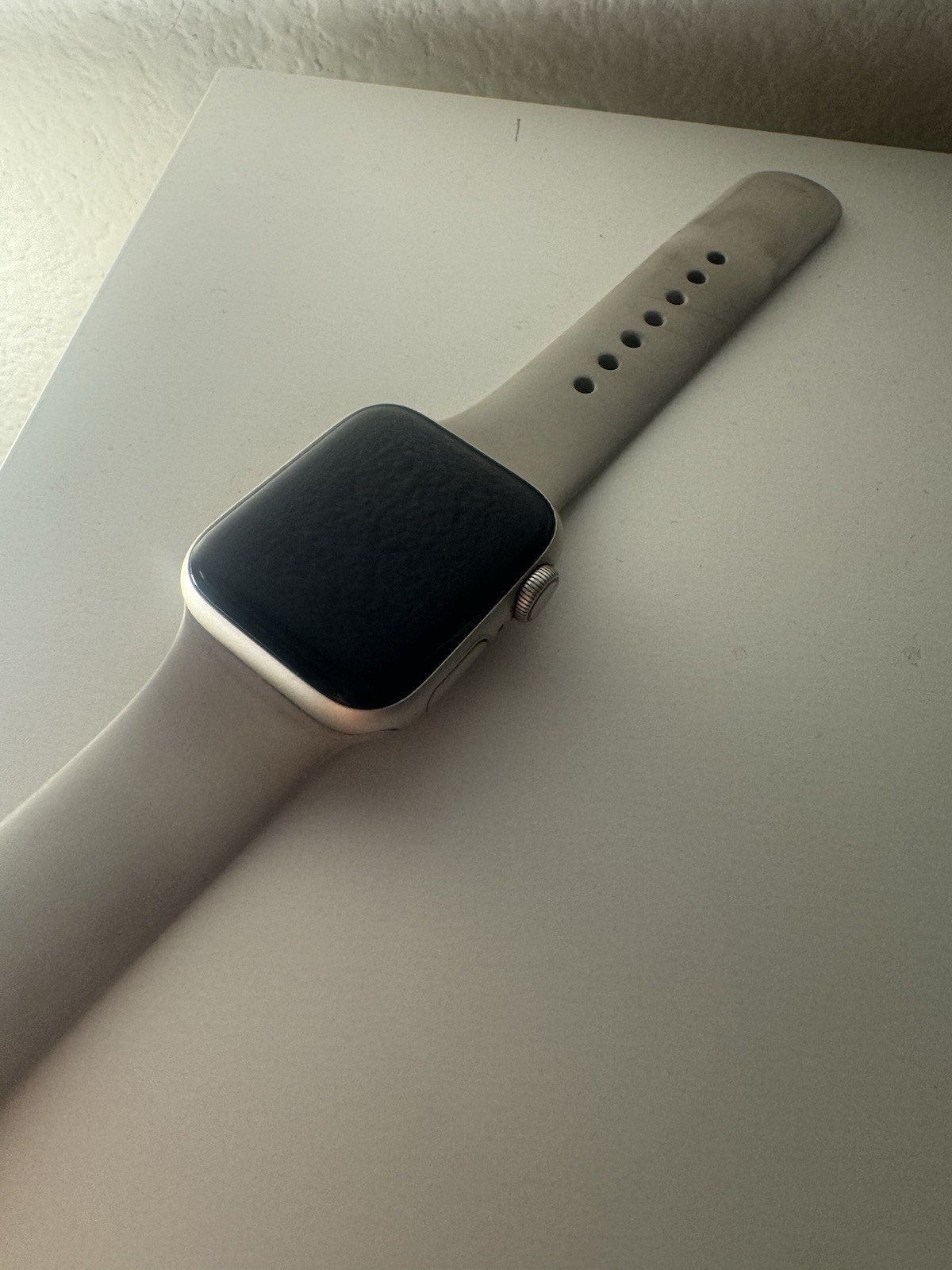 Apple Watch SE (2nd Generation) 40mm Aluminum Case, GPS, Cellular, Unlocked