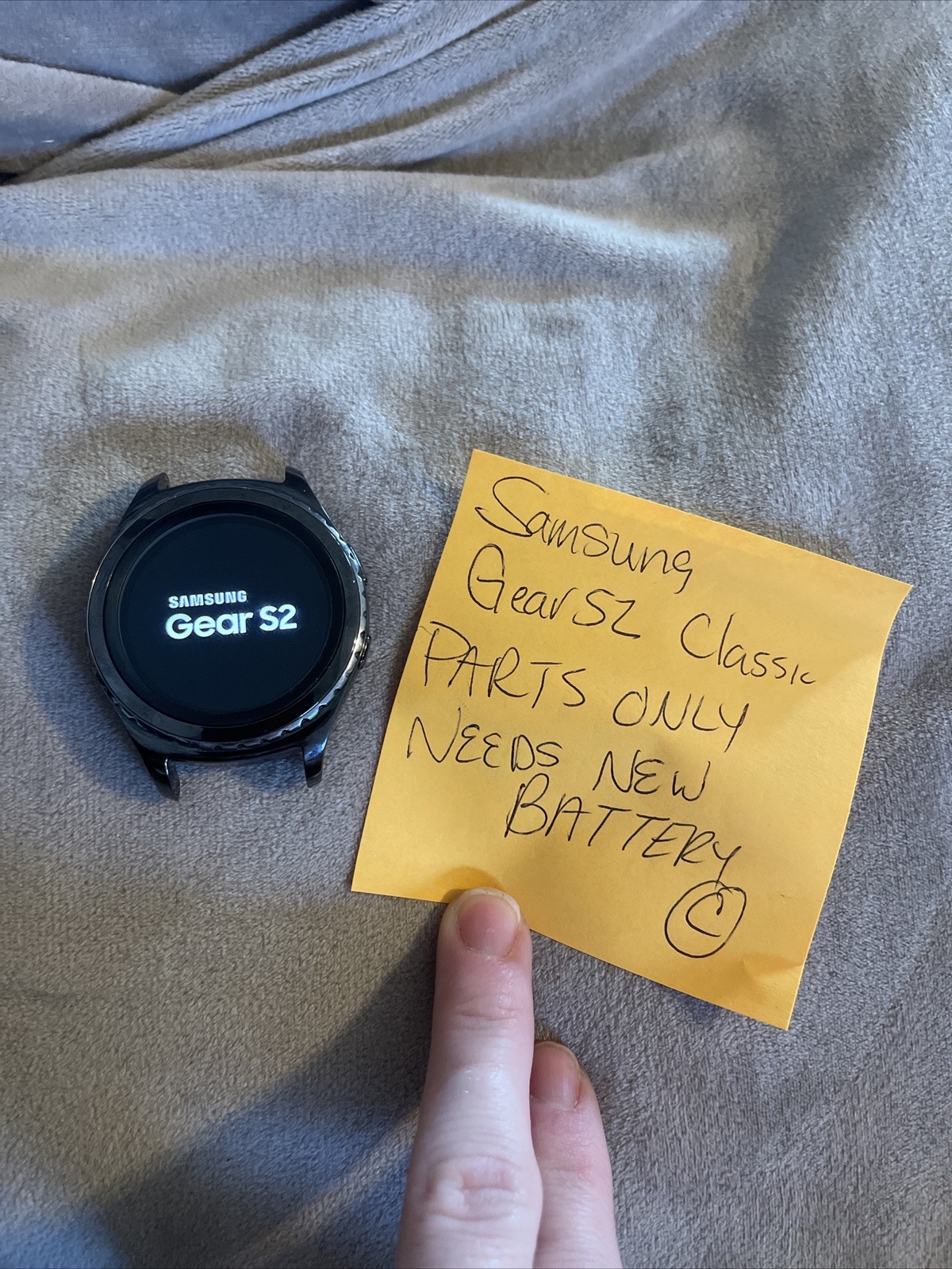 Samsung Gear S2 Classic Smart Watch (Needs New Battery) for Parts AS-IS **READ**
