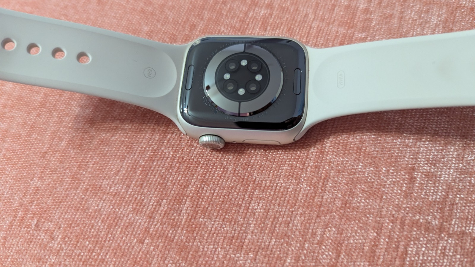 Apple Watch Series 8 41mm Gold Aluminum Case with Sports Band S GPS A2770