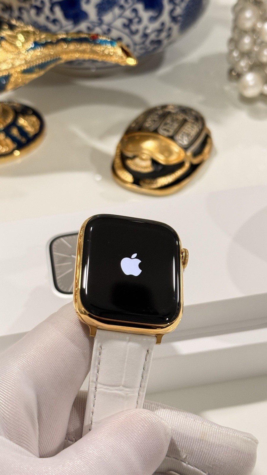 24K Gold Plated 45MM Apple Watch SERIES 9 Stainless Steel White Leather GPS LTE