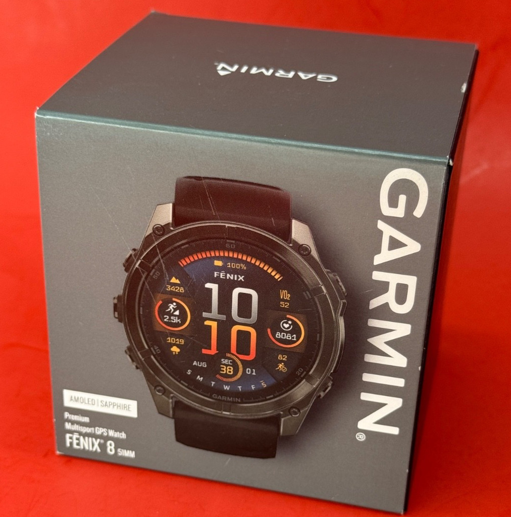 Garmin FENIX 8 AMOLED Sapphire GPS Smartwatch 51 M Fiber-reinforced TITANIUM DLC
