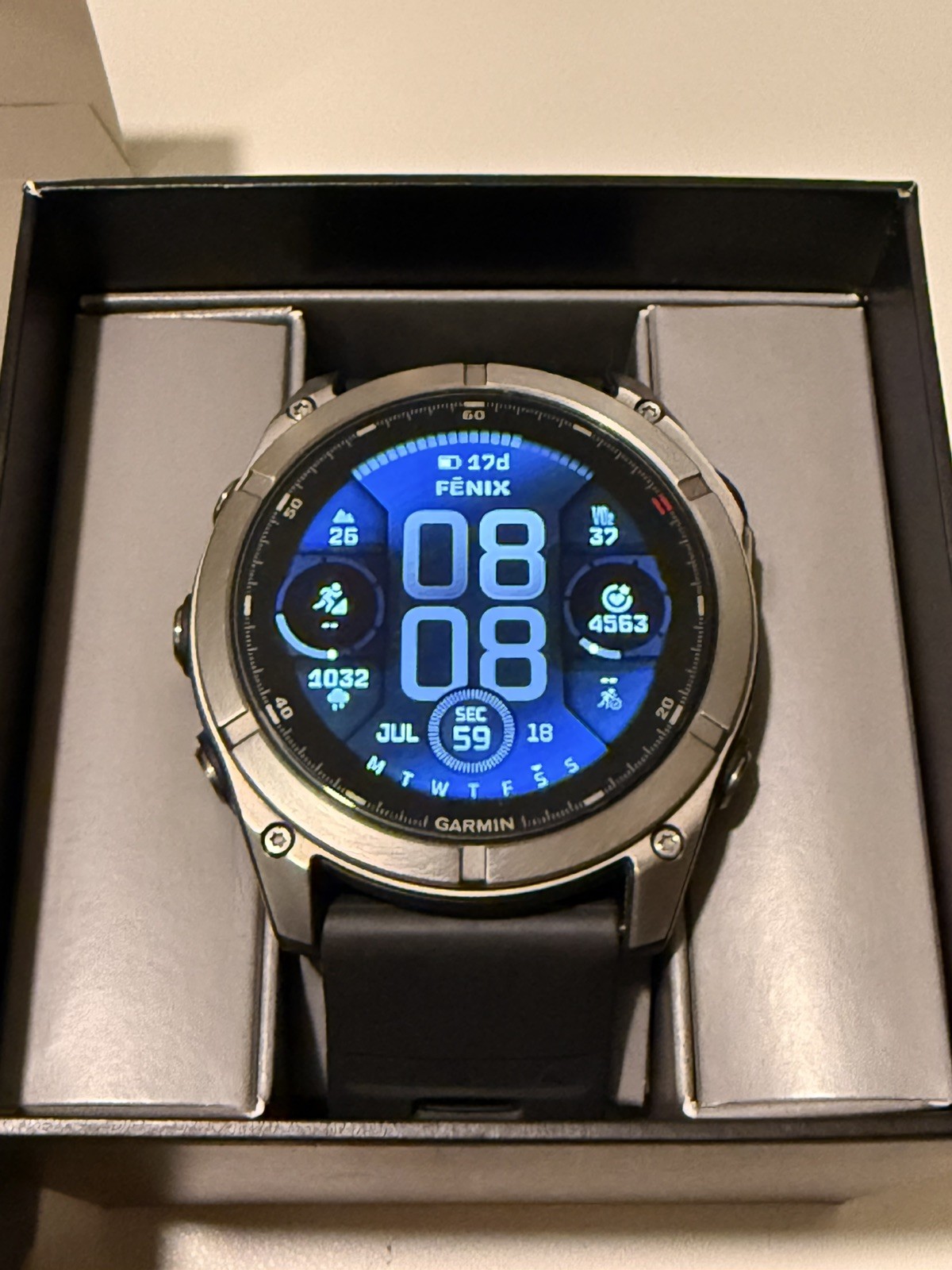 Garmin Fenix 8 PRO 51mm Sapphire, Titanium with Graphite/Black Band + SATELLITE