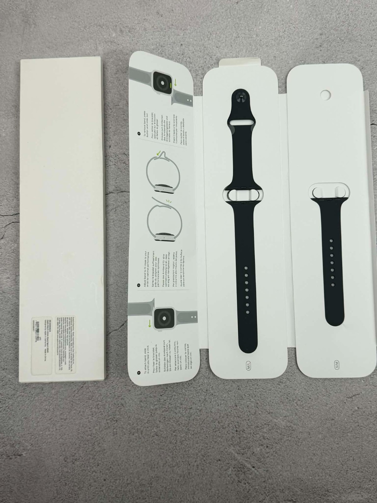 Apple 3E309AM/A Watch 42 Black Sport Band S/M/L Demo OEM Authentic