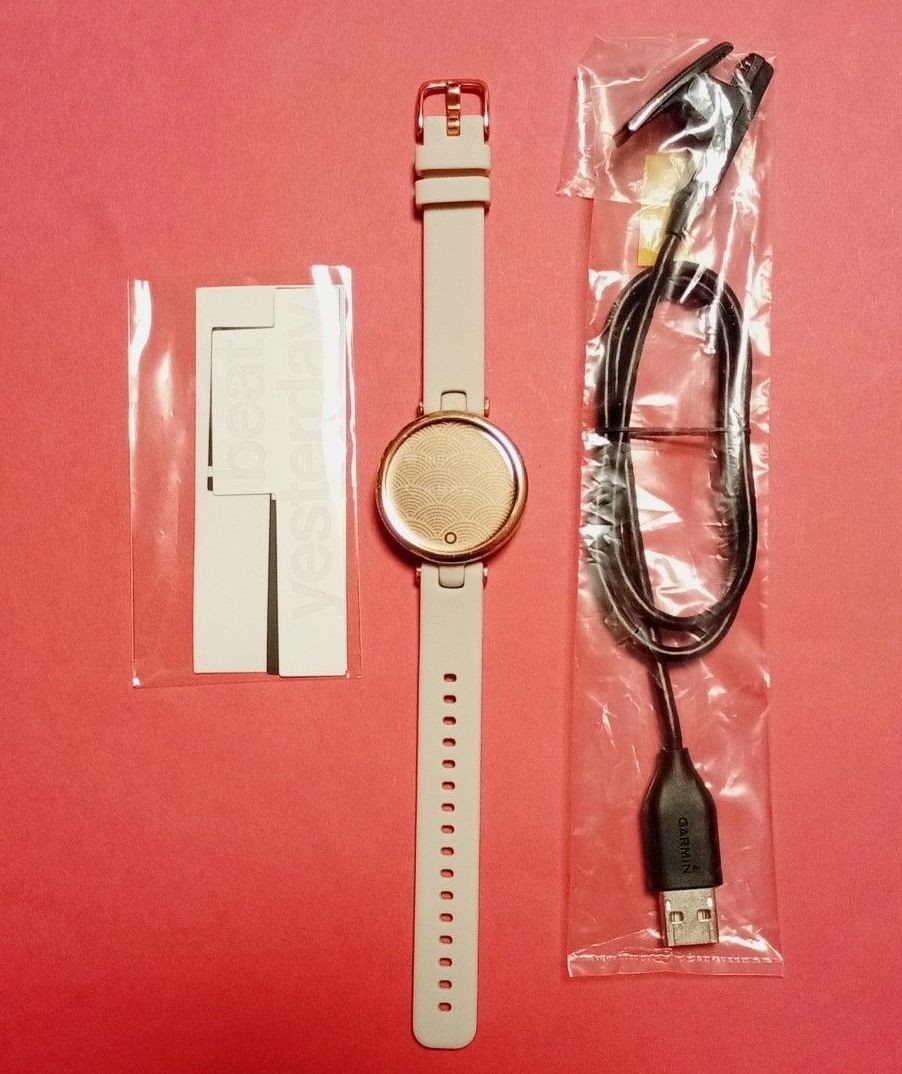 GARMIN LILY Smartwatch Bluetooth Black Womens GPS Sport Watch Working Used