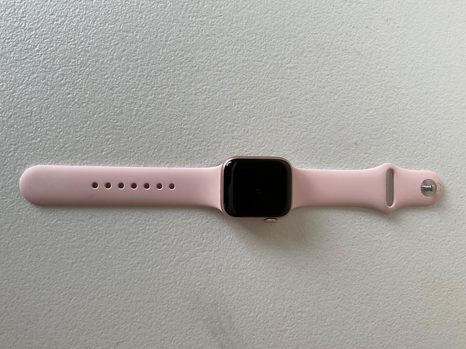 Apple Watch Series 5 GPS+LTE w/ 40MM Gold Aluminum Case & Pink Sand Sport Band