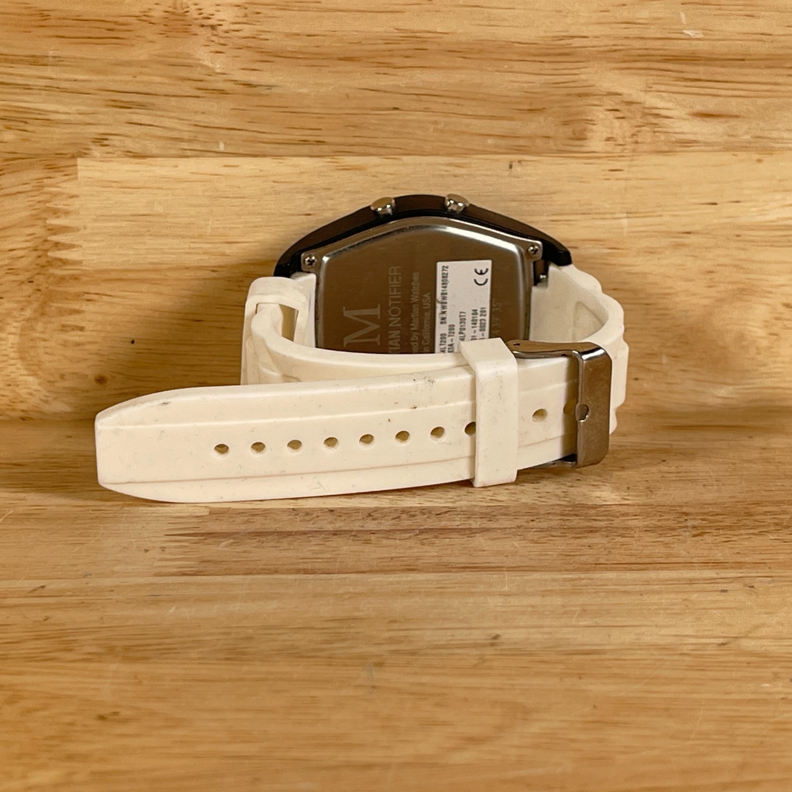 Martian Watches Notifier MN200WBW White & Black Ios, Android Smartwatch For Part
