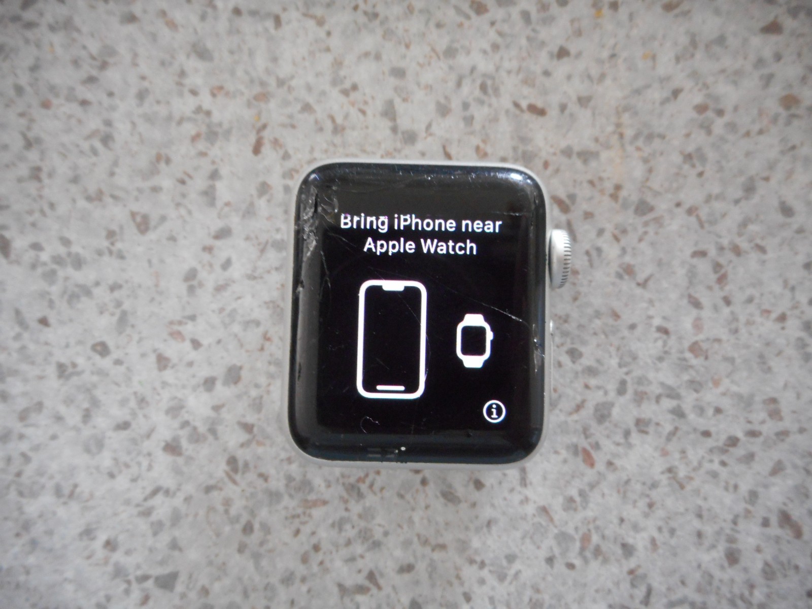 APPLE WATCH SERIES 3 38MM ALUMINUM CASE GPS WR 50M POWERS ON – PARTS OR REPAIR