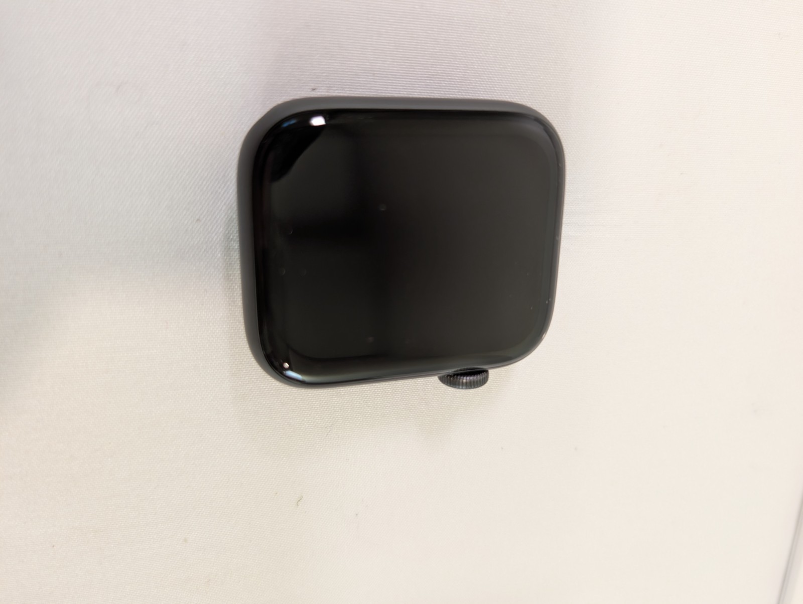 Apple Watch Series 4 44mm Space Gray Aluminum Case Black Band GPS NEW