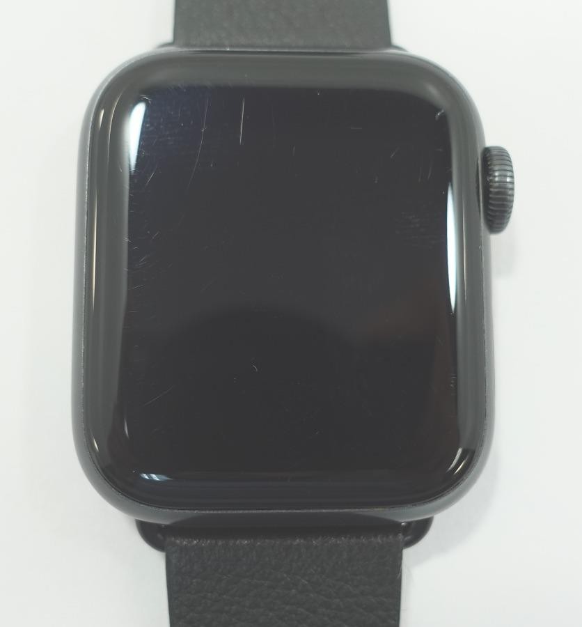 APPLE Watch Series 6 GPS – 40MM Aluminum Case A2291 – Black