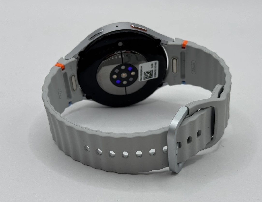 Samsung Galaxy Watch 7 – SM-L325U 32GB 44mm GPS + LTE Unlocked SUPER DEAL!