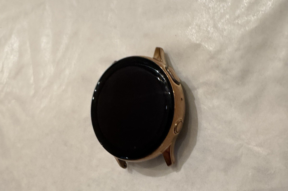 Samsung Galaxy Watch Active 2 SM-R835U Gold LTE Unlocked (Touch-Failed)