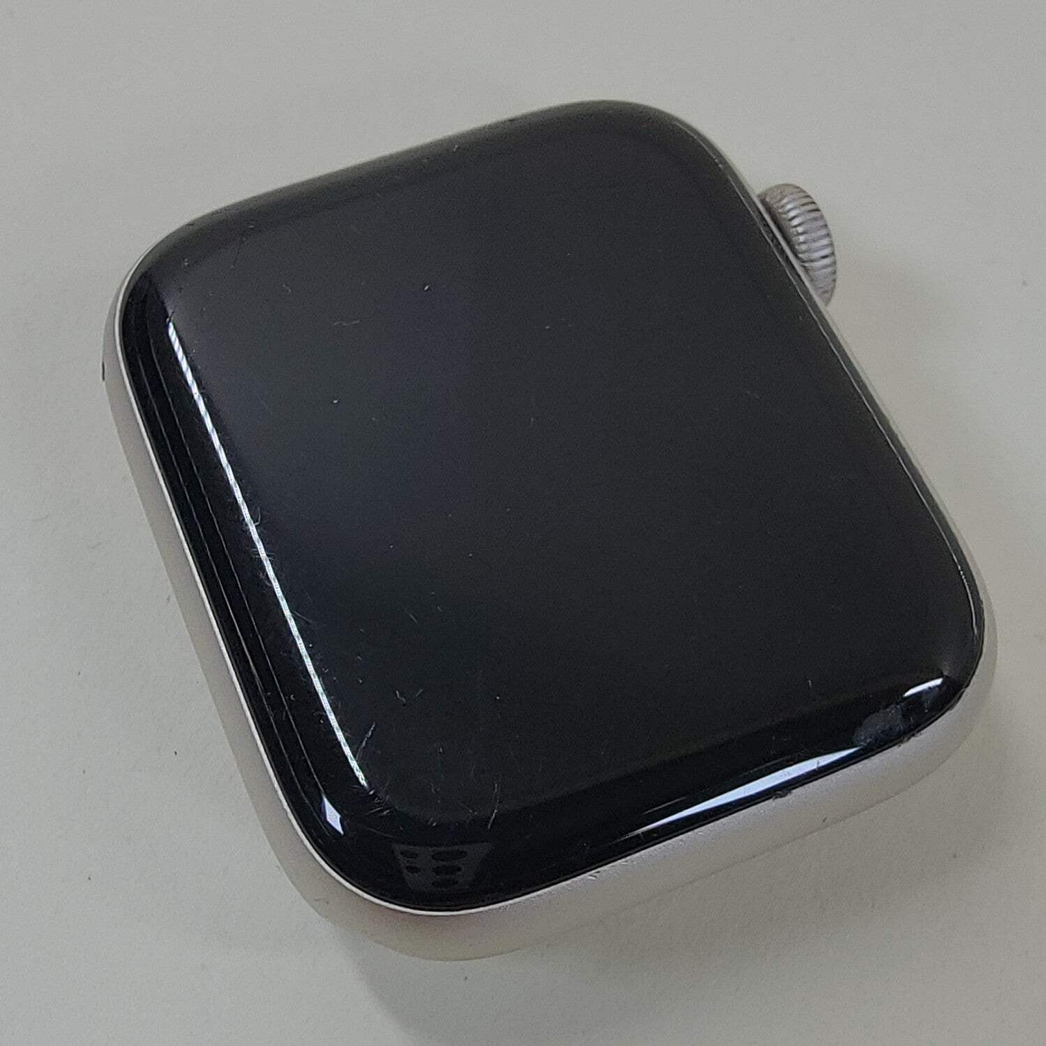 Unlocked Apple Watch SE 2nd Gen 44MM Starlight Aluminum A2727 Face Only