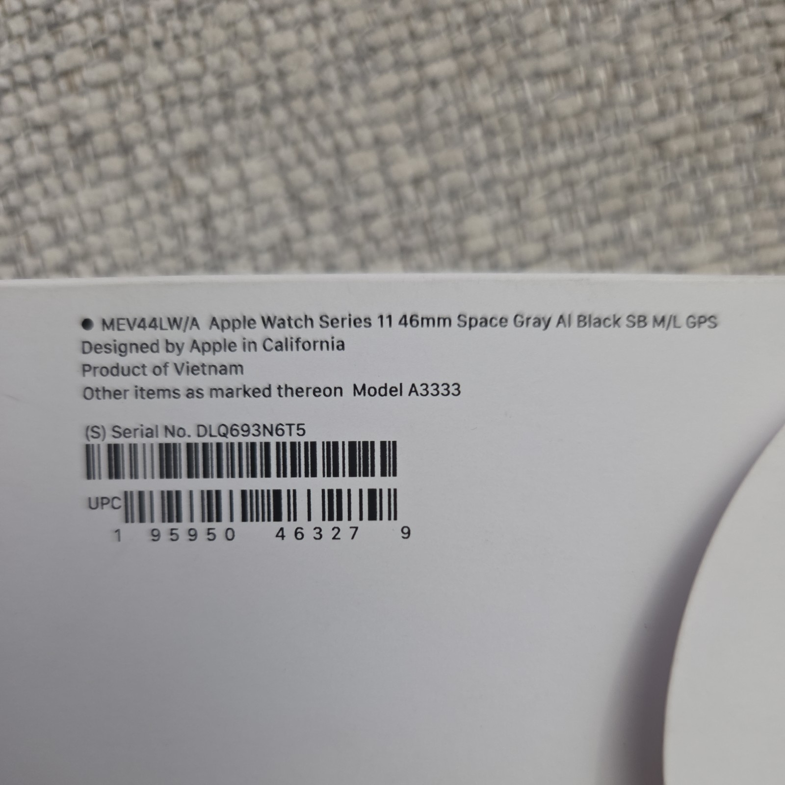 Apple Watch Series 11 46mm Space Gray Aluminum Case Black Silicone Band GPS 64GB