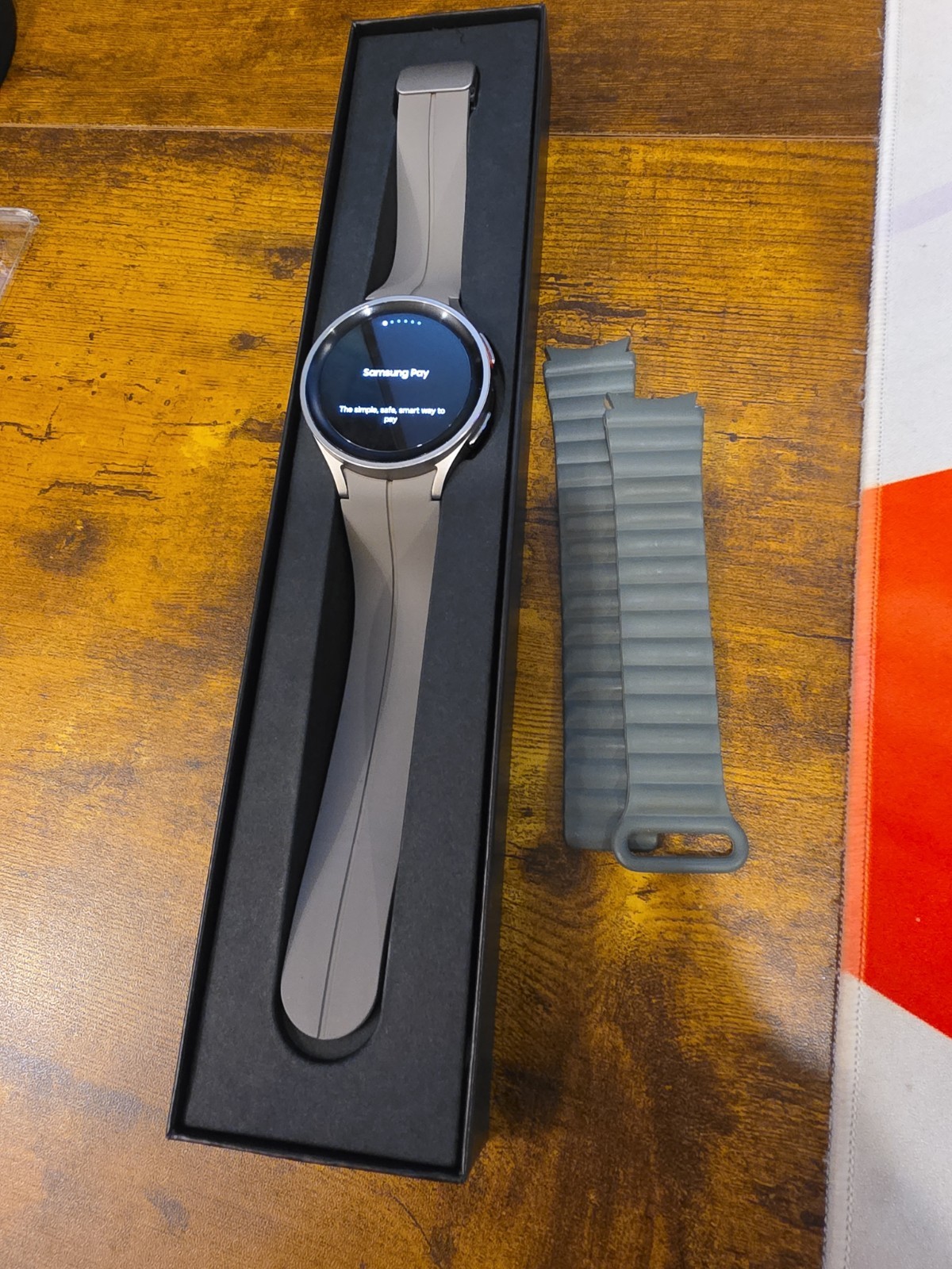 Samsung Galaxy Watch 5 Pro 45mm Gray Titanium LTE Unlocked SM-R925U Boxed