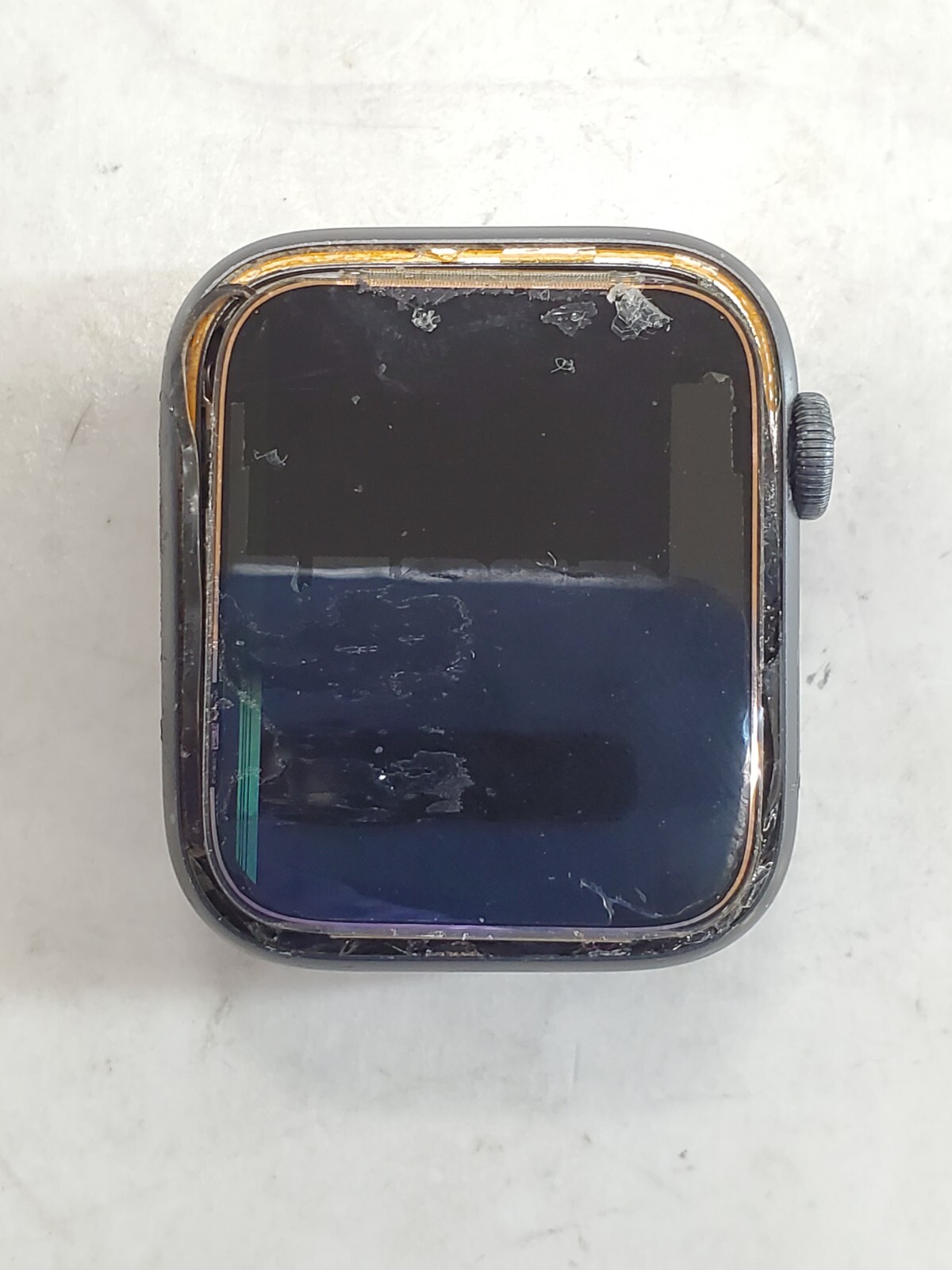 Apple Watch Series 5 44mm A2095 Unlocked Space Gray Aluminum – For Parts – 3E3F