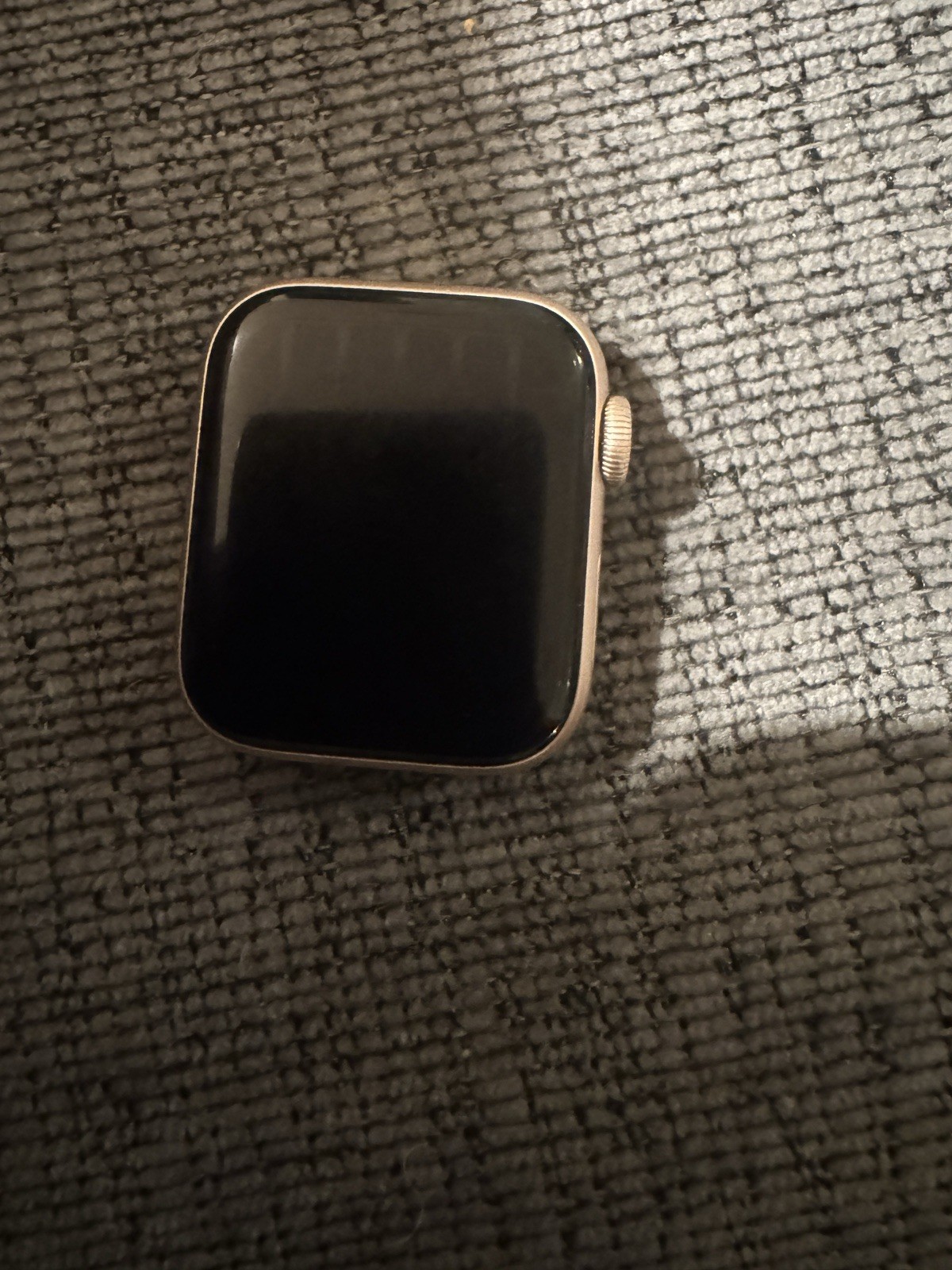 Apple Watch Series 5 – 40mm Gold Aluminum Case, GPS + LTE, Excellent Condition