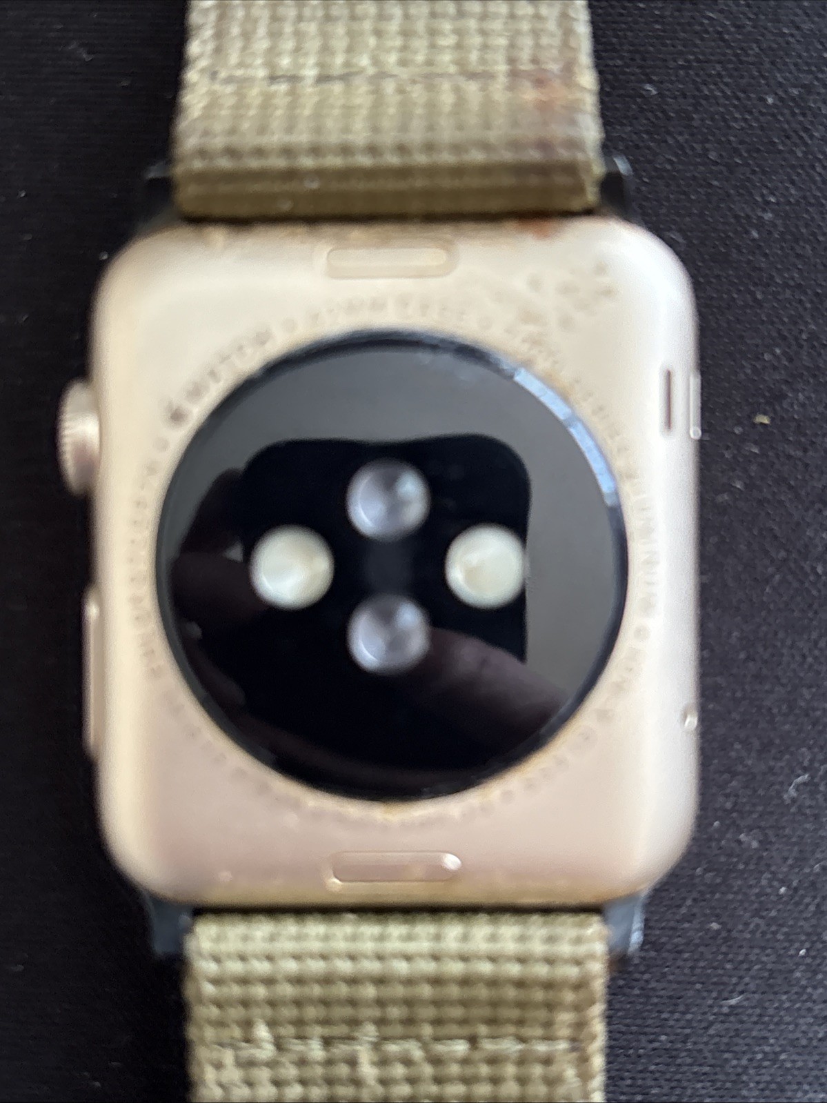 Apple Watch 7000 Series – 42mm – Aluminum – 10N-x Glass – FOR PARTS Gold