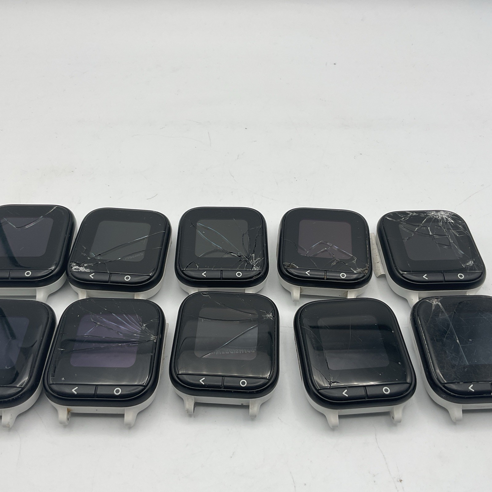QTAX 53 Gizmo Watch (Verizon) White/Black LOT OF 10 0629