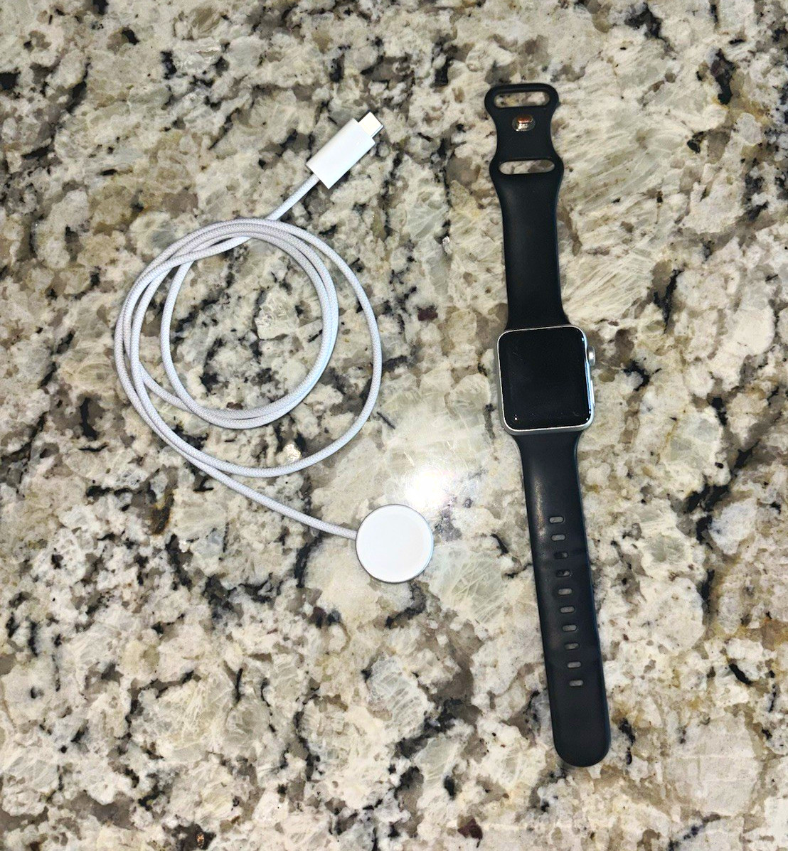 Apple Watch Series 3 38mm Silver Aluminum