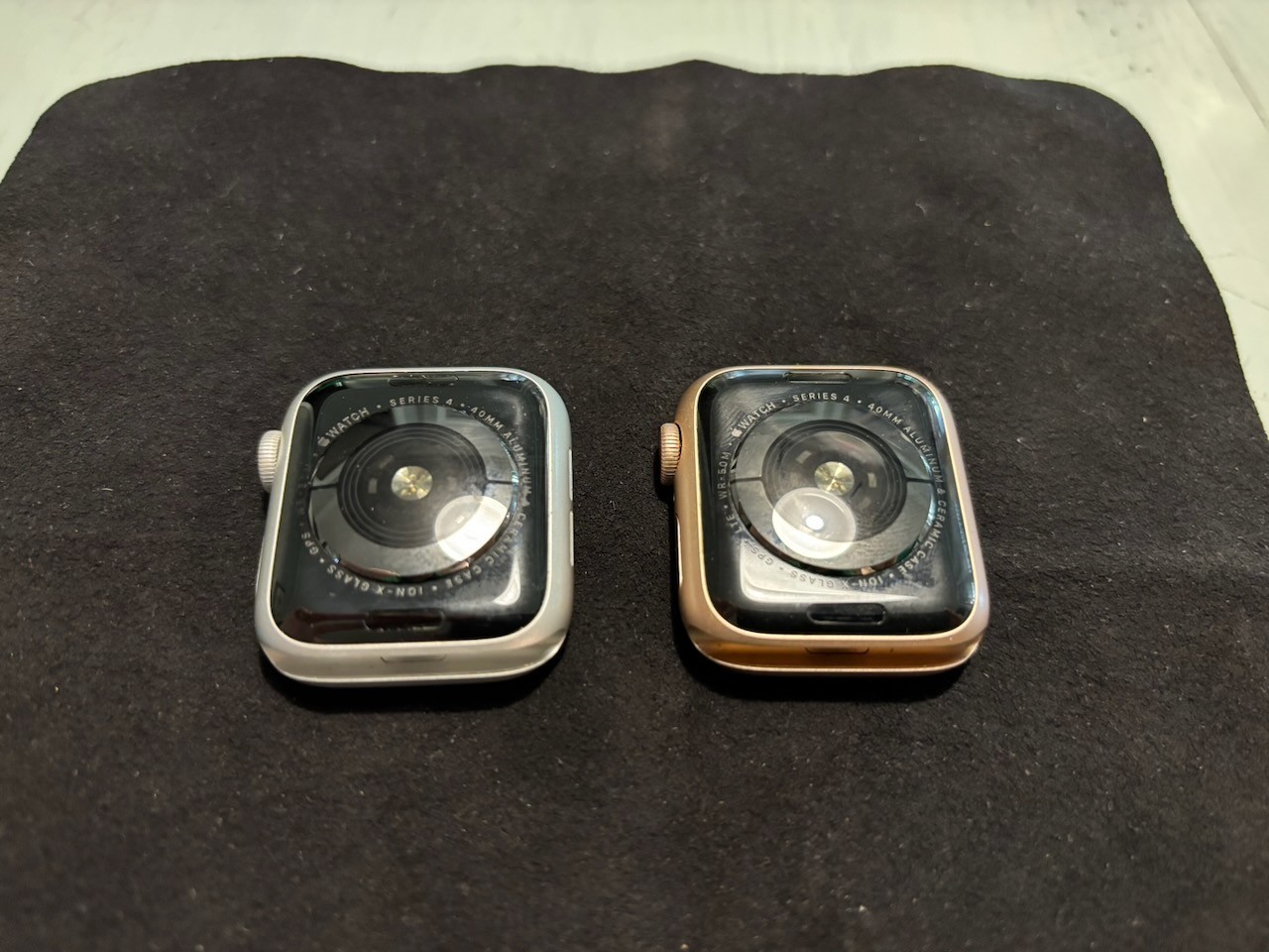 TWO Apple Watch Series 4 – 1x GPS + 1x GPS+LTE