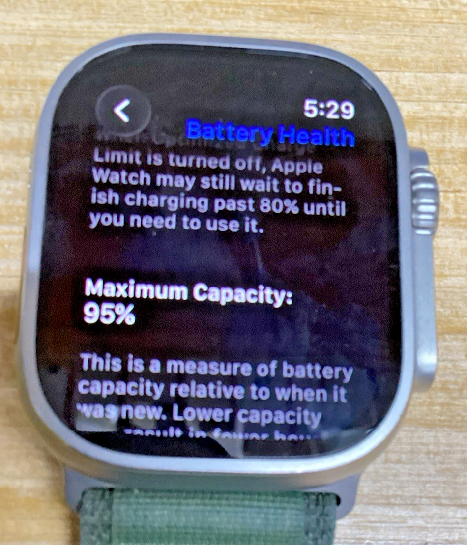 Apple Watch Ultra A2622 (1st Gen) 49mm Titanium Cellular 95% batt