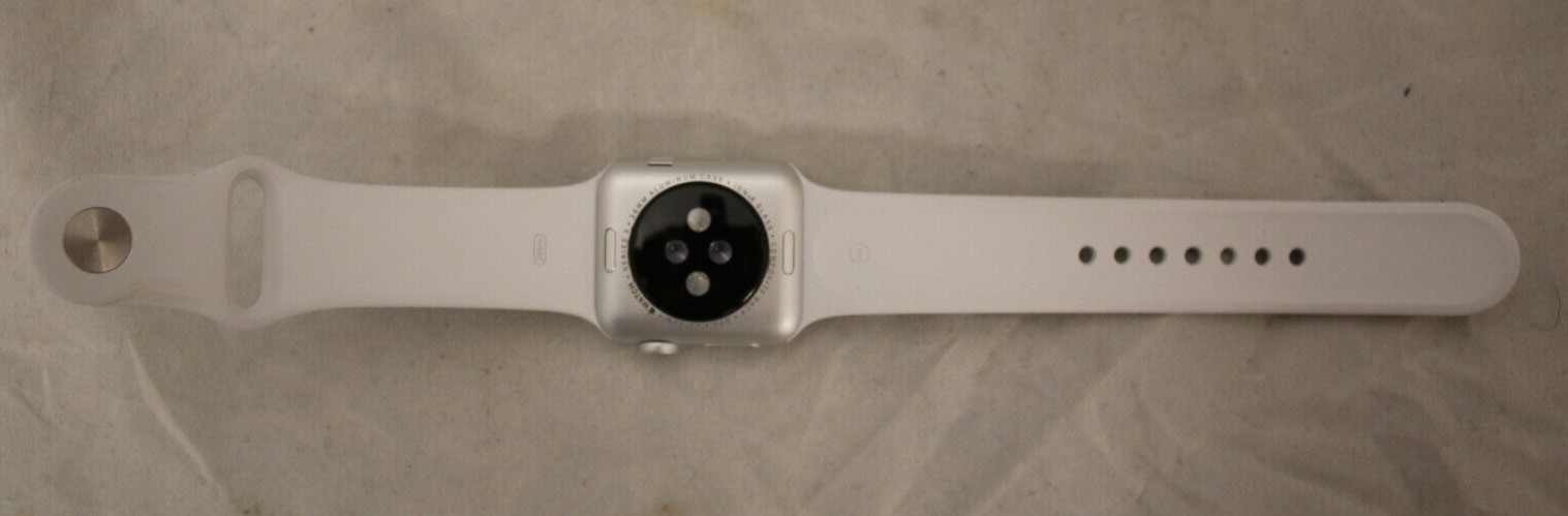 Apple Watch Series 3 38mm silver Aluminum Case with white Band
