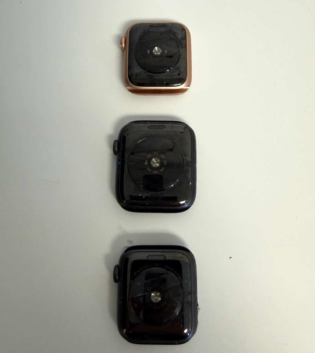 FOR PARTS – Lot of 3 – Apple Watch SE 44mm 40mm (LTE Cellular) Clean IMEI- READ!