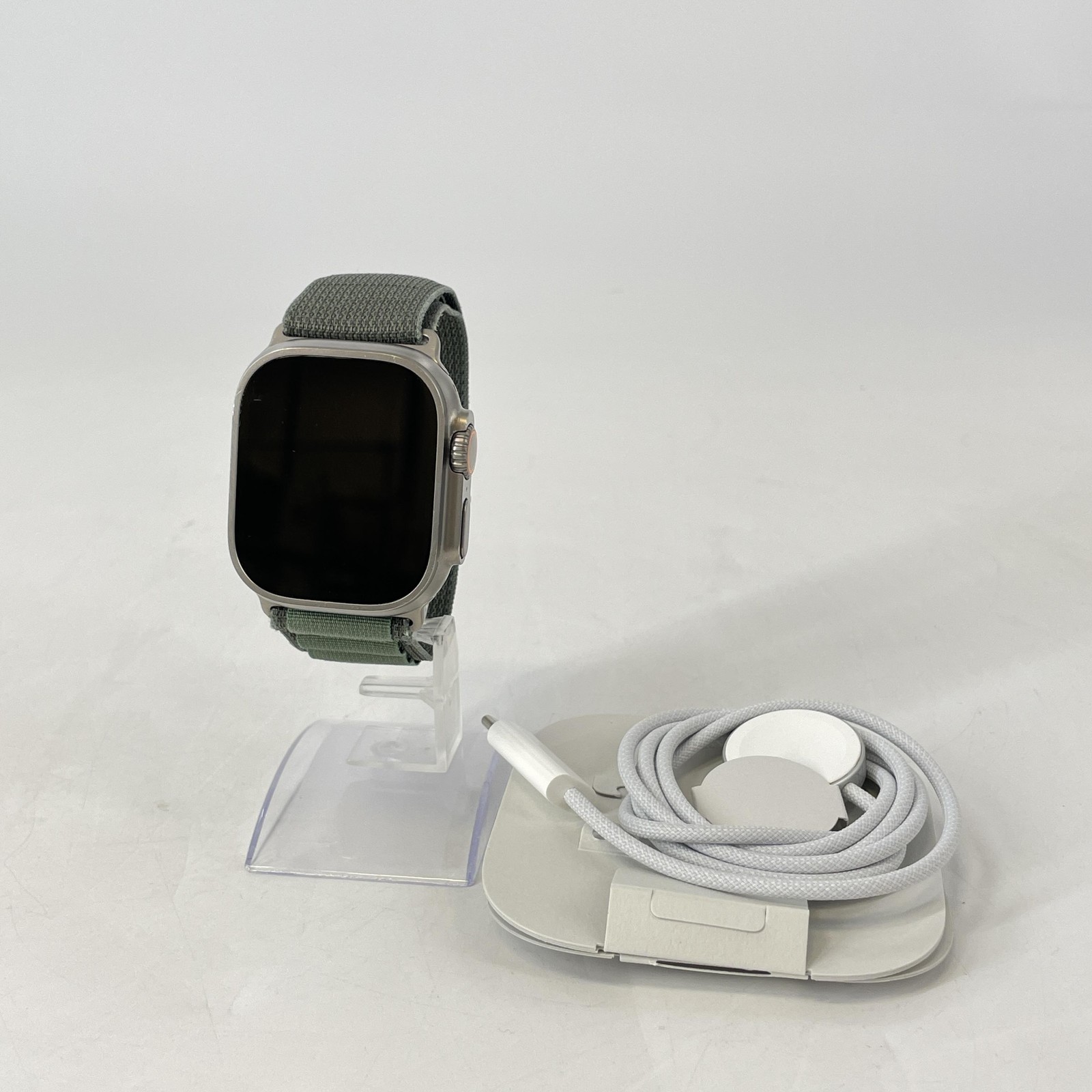 Apple Watch (Ultra) 49mm Titanium (LTE) w/ Green Alpine Loop – Excellent