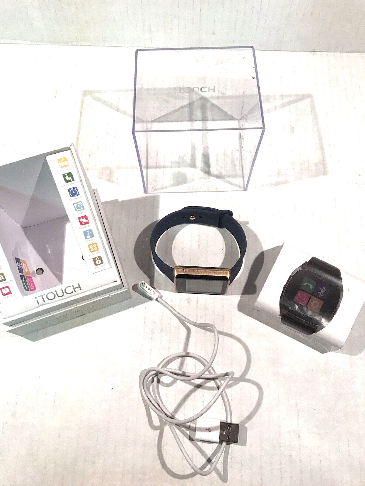ITOUCH SMART WATCH BLUETOOTH ANDROID/IOS CALLS-TEXTS-EMAILS IN BOX