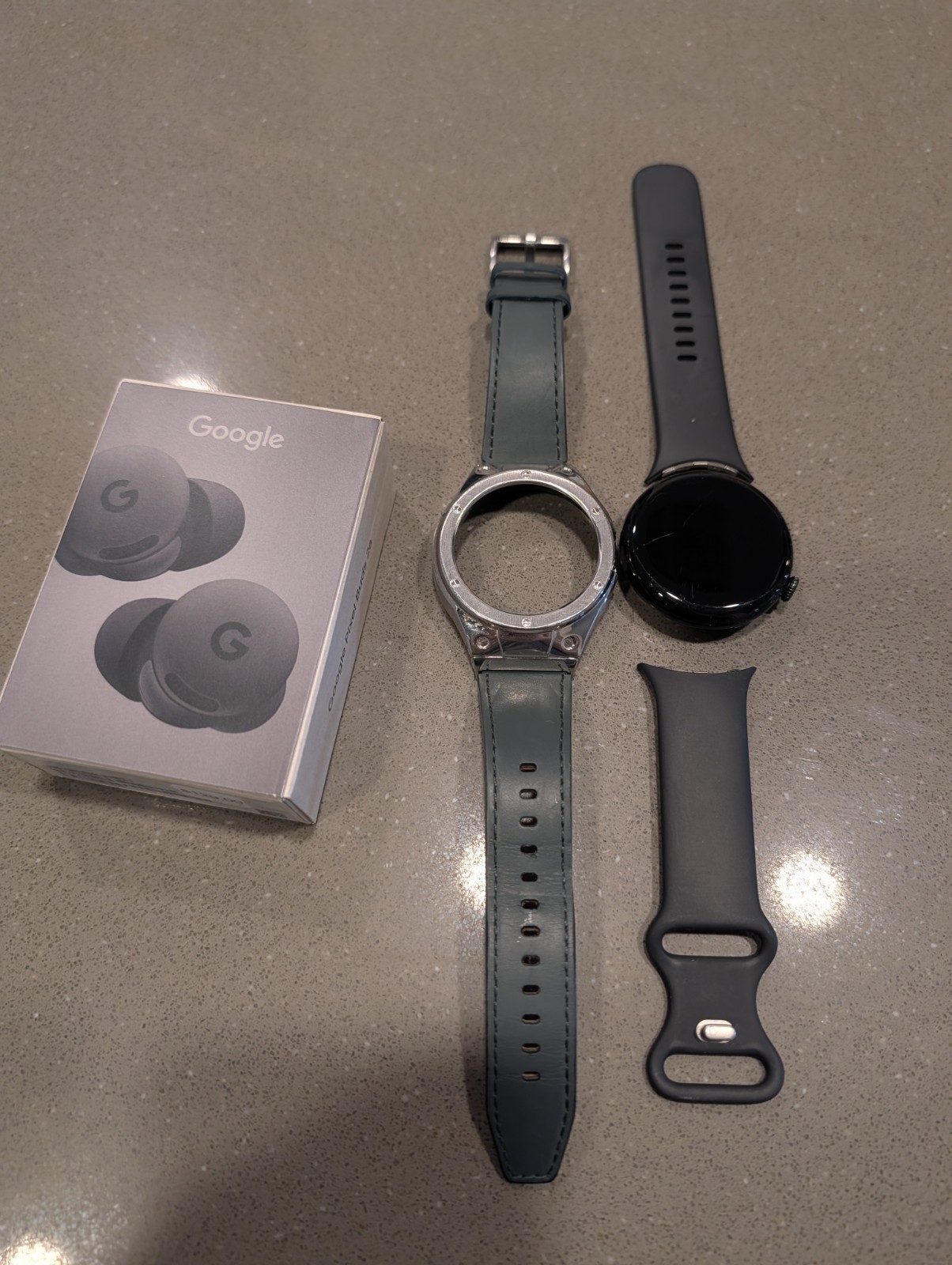 Google Pixel 3 Watch and Pixel Earbuds 2A