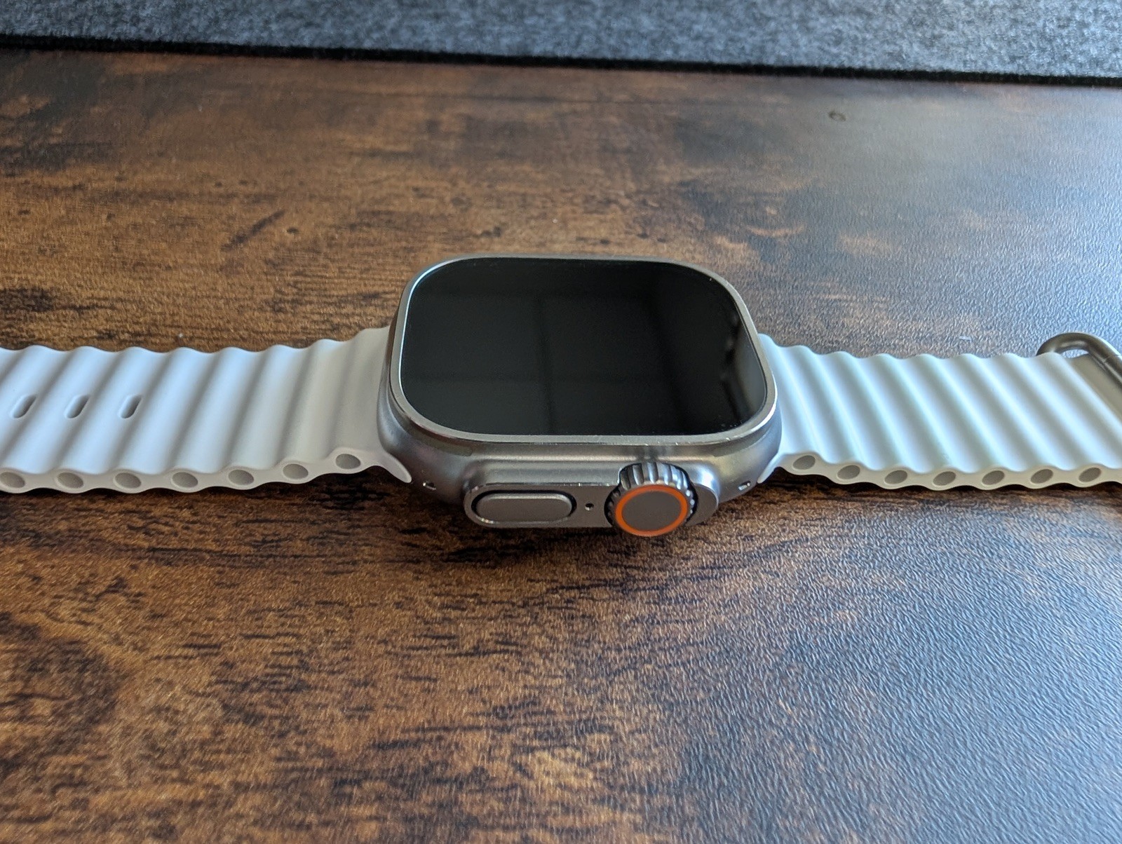 Apple Watch Ultra 49mm Titanium Trail Alpine Loop and White Ocean Bands