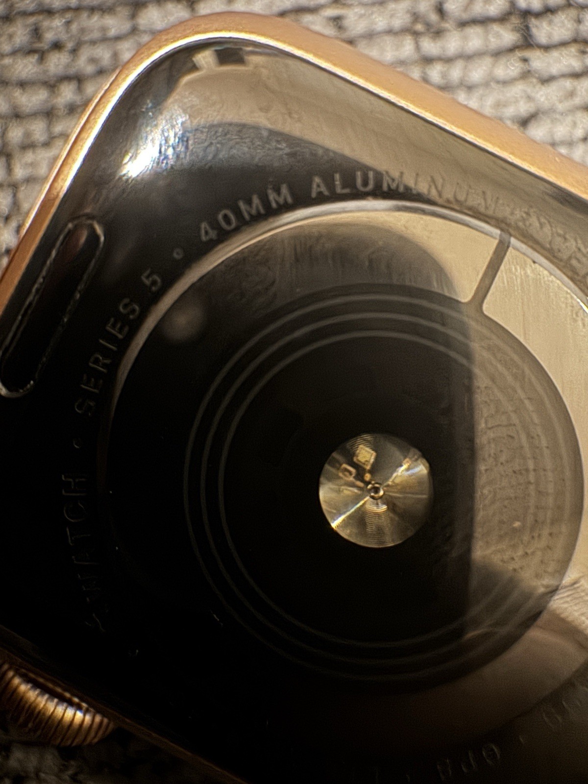 Apple Watch Series 5 – 40mm Gold Aluminum Case, GPS + LTE, Excellent Condition