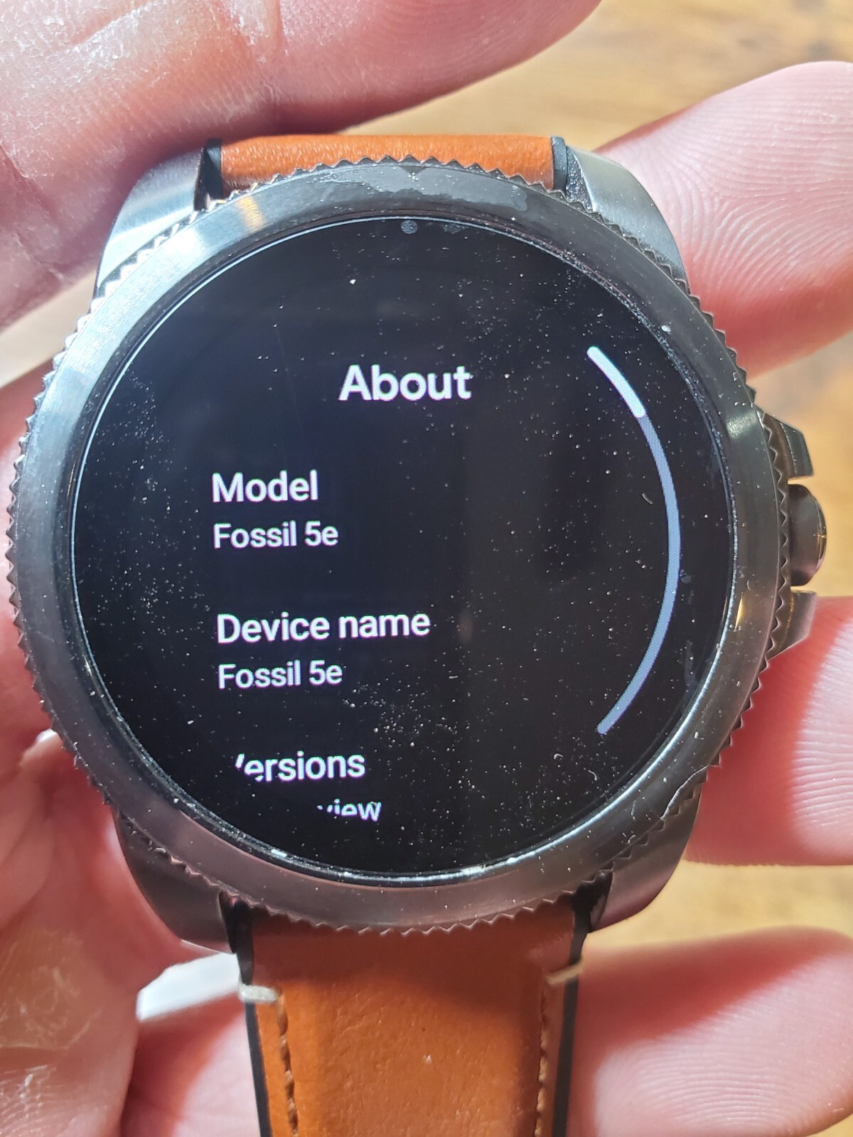 READ – Fossil Gen 5E Smartwatch Brown Leather
