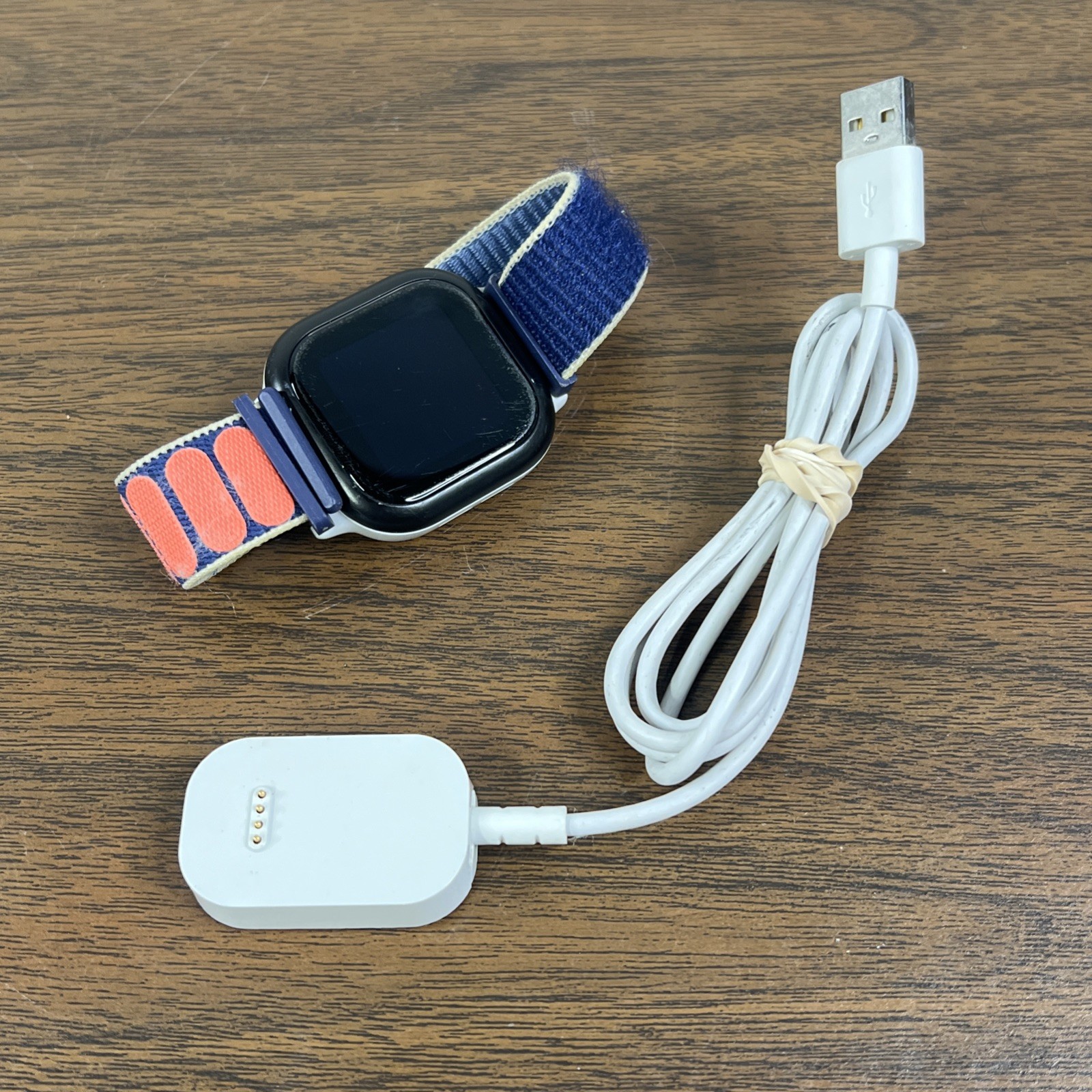 Verizon Gizmo Watch 2 WZ20 Bundle – Not Charging – PARTS OR REPAIR