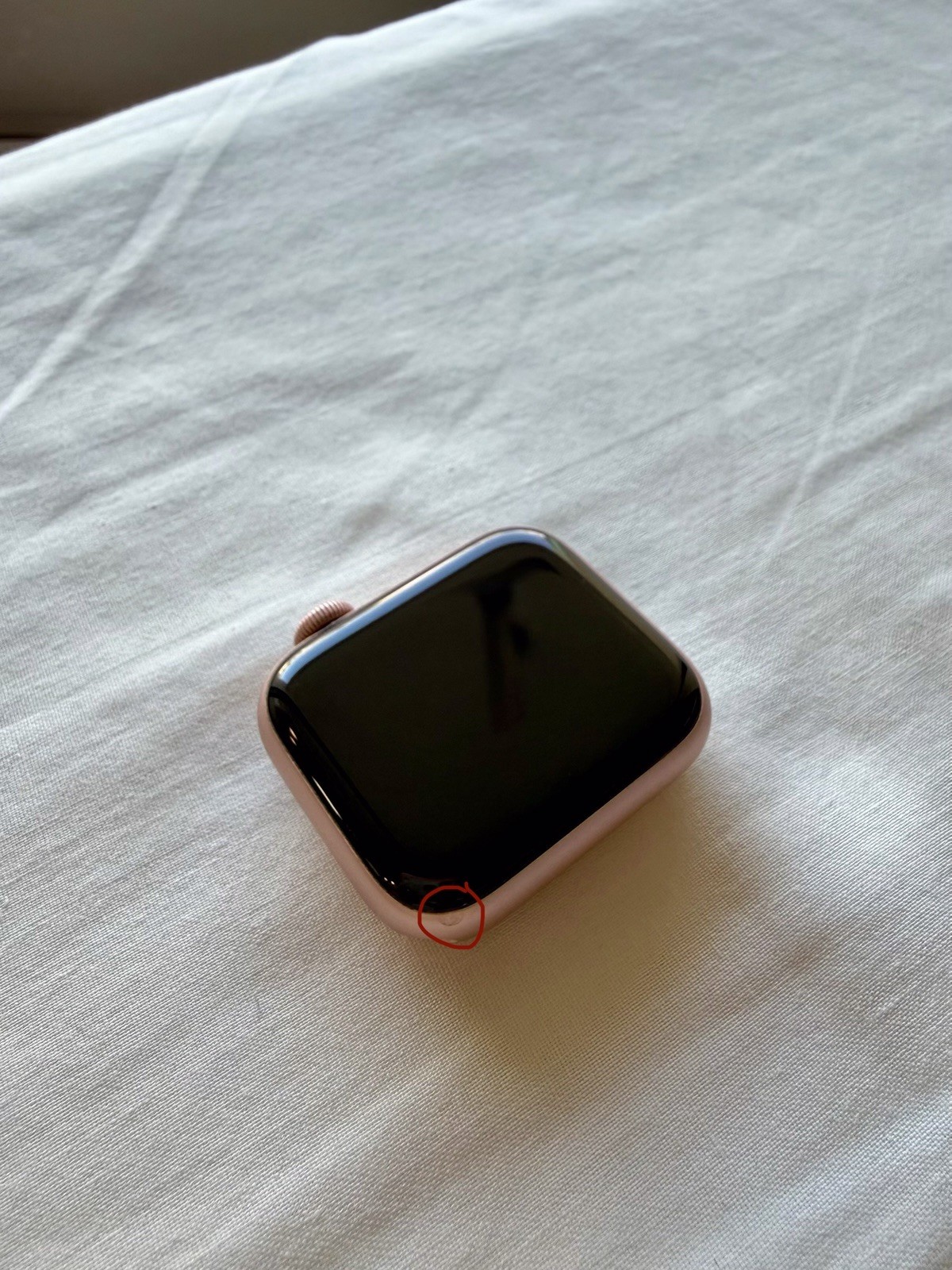 Apple Watch Series 4 40 mm Gold Aluminum Case with Pink Sand Sport Loop (GPS)