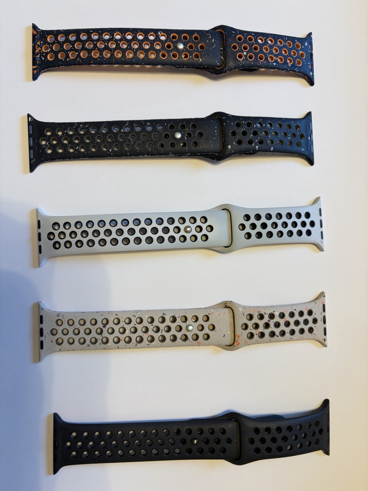 Apple Nike Sport Watch Band – 5 Color Schemes Medium/large 45mm