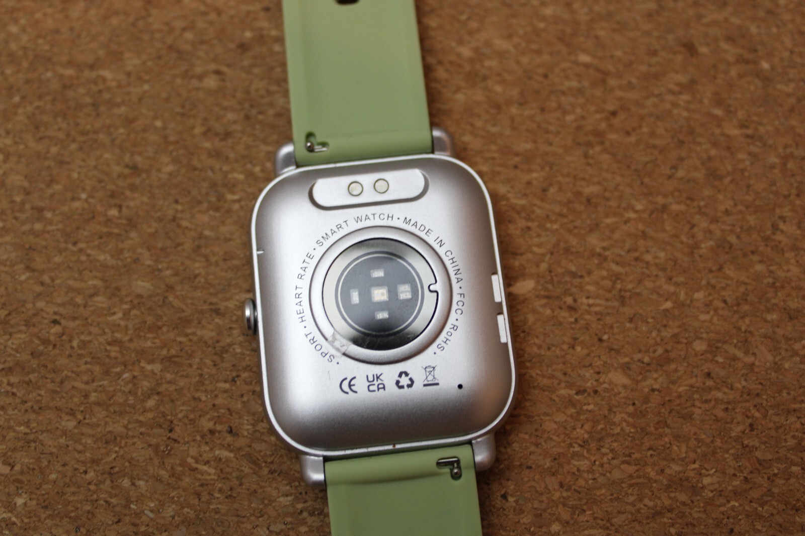 SmartWatch Nerunsa P66 IP68 Waterproof Fitness Tracker Sports Modes Lime Green