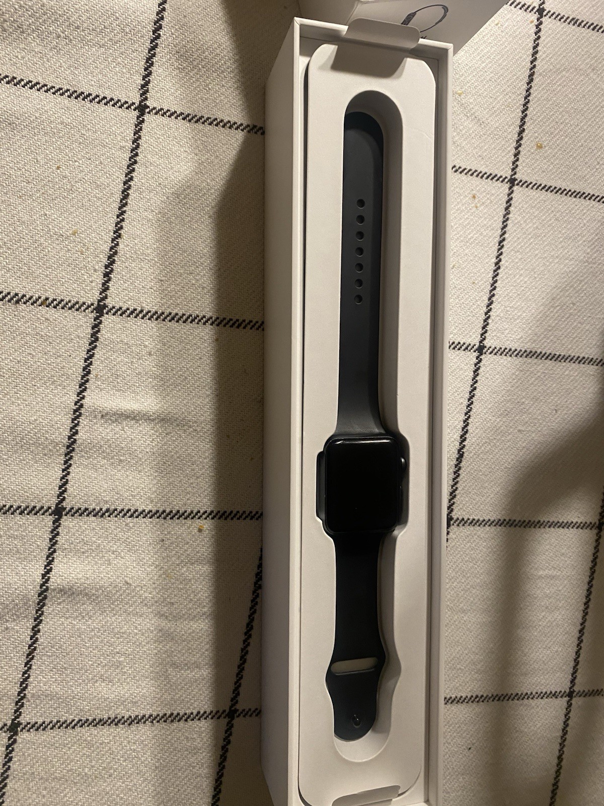 Apple Watch Series 3 42mm Space Gray Aluminum Case Black Silicone Sport Band