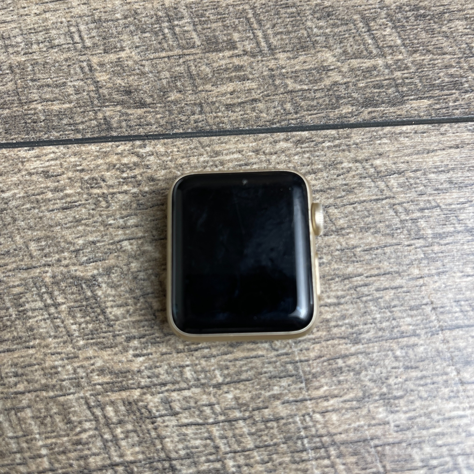 Apple Watch Series 2 GPS Smartwatch Only Gold 38mm Touchscreen Aluminum Case