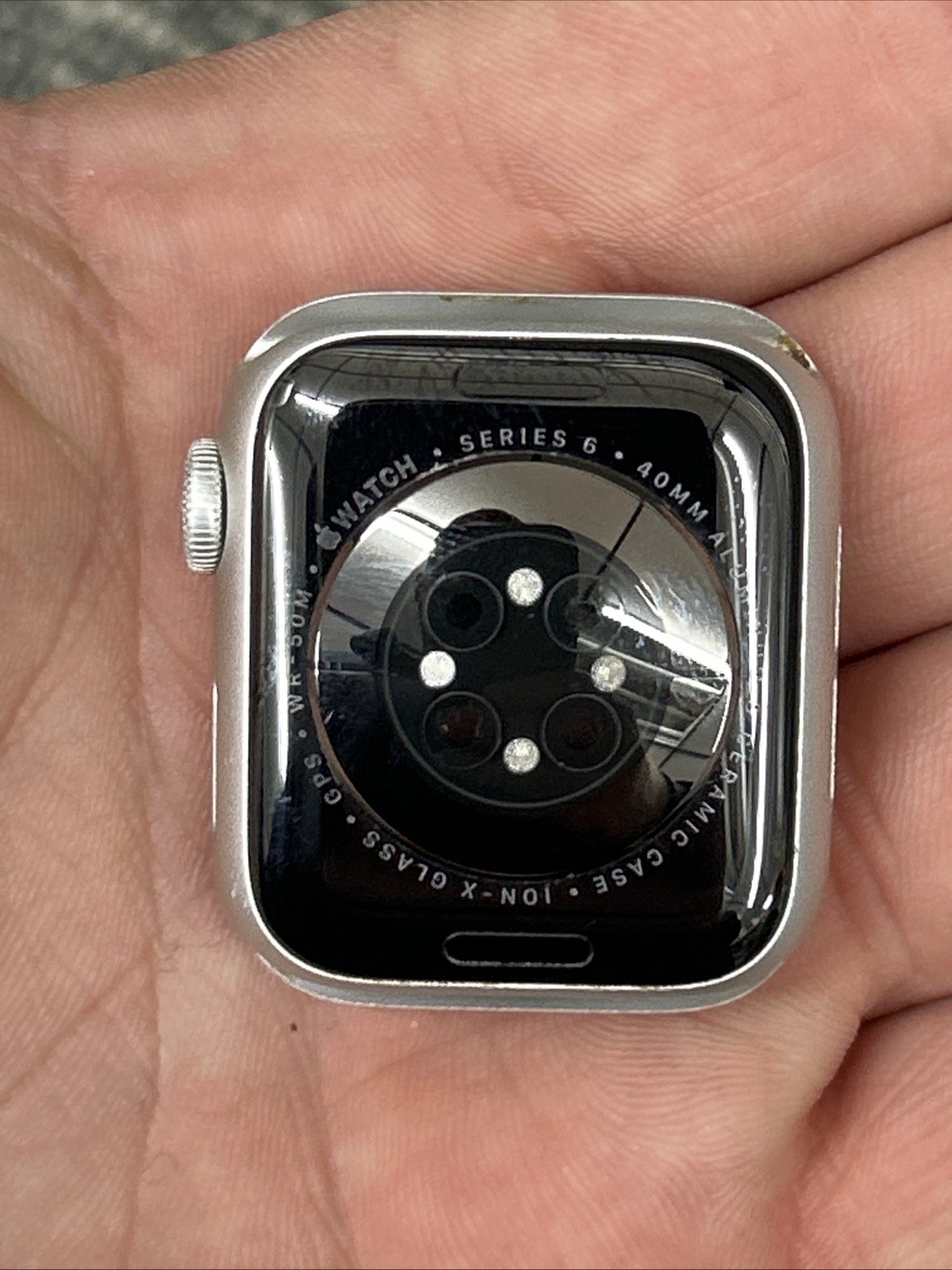 Apple Watch Series 6 40mm Space Gray Aluminum Case 20177