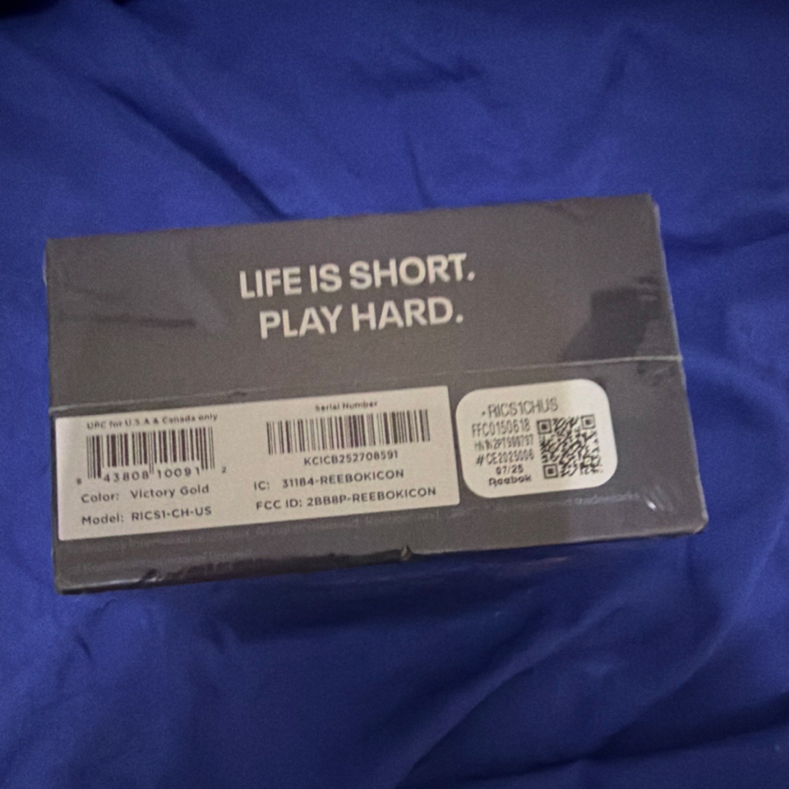 Reebok ICON Smart Watch Victory Gold RICS1-CH-US AMOLED GPS Heart Rate