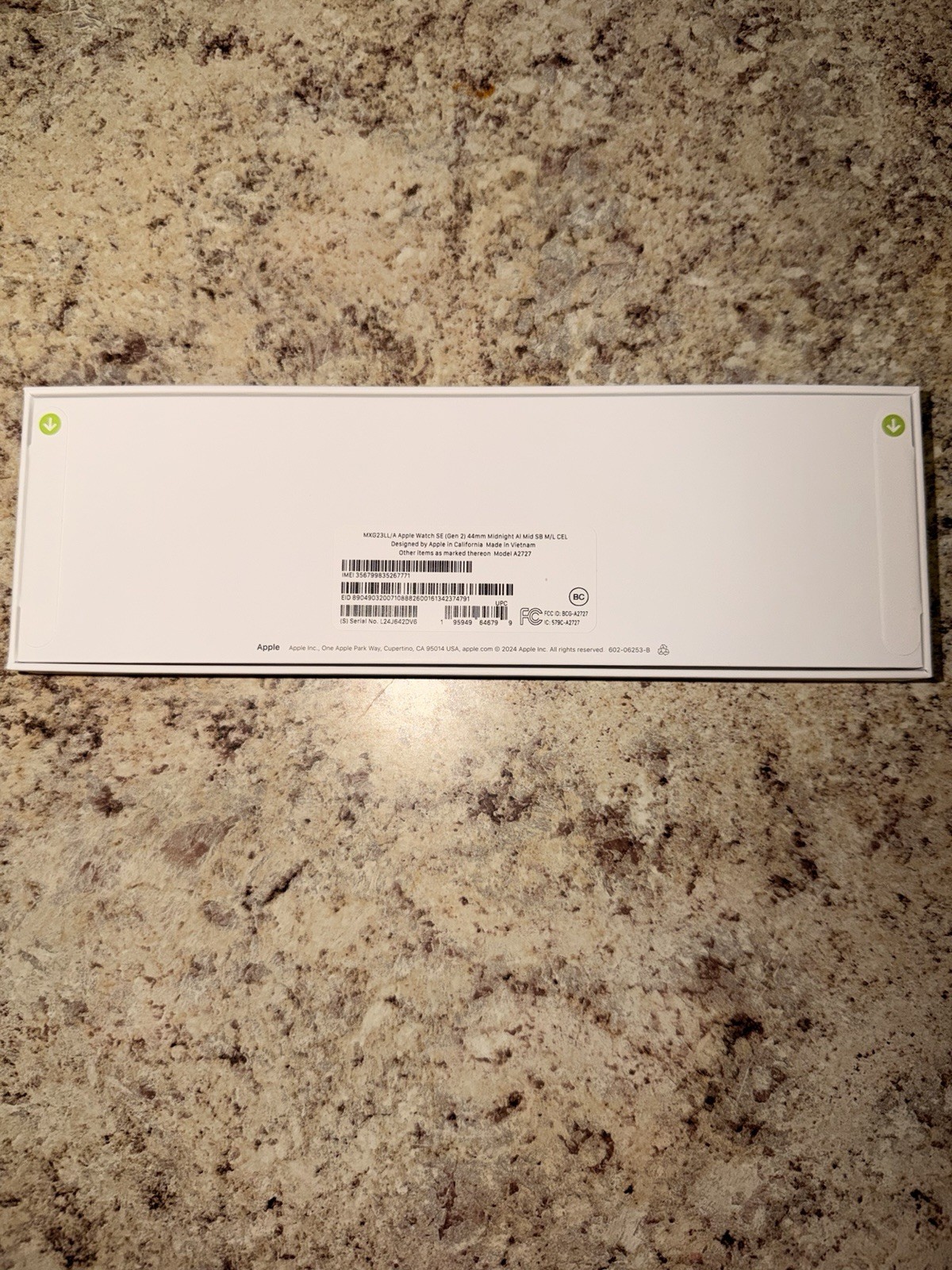 Apple Watch SE Gen 2 44mm Midnight MXG23LL/A Model A2727 Original Box And More