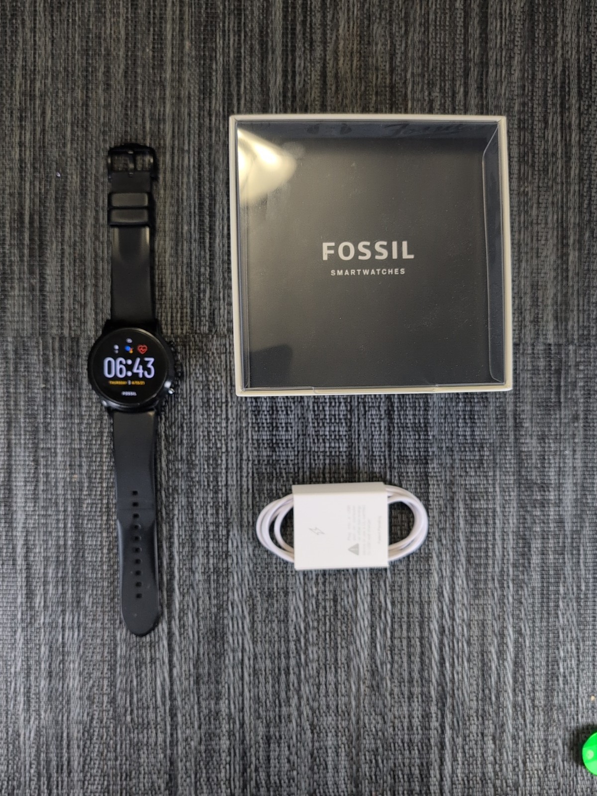 Fossil Gen 5 4mm Black Silicone Black Smartwatch – FTW4025