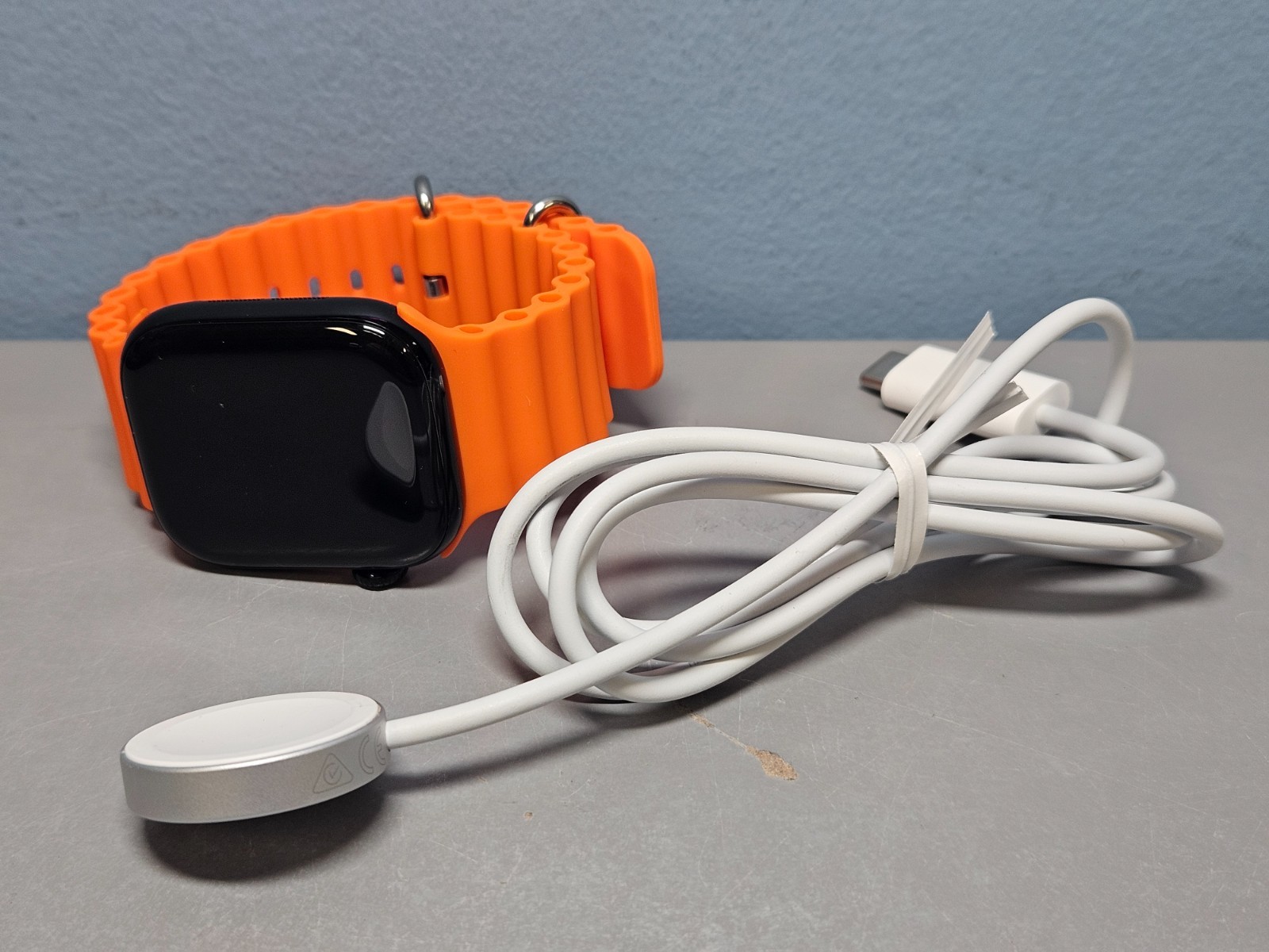 Apple Watch Series I0 42mm GPS Reset Orange – Pre-Owned