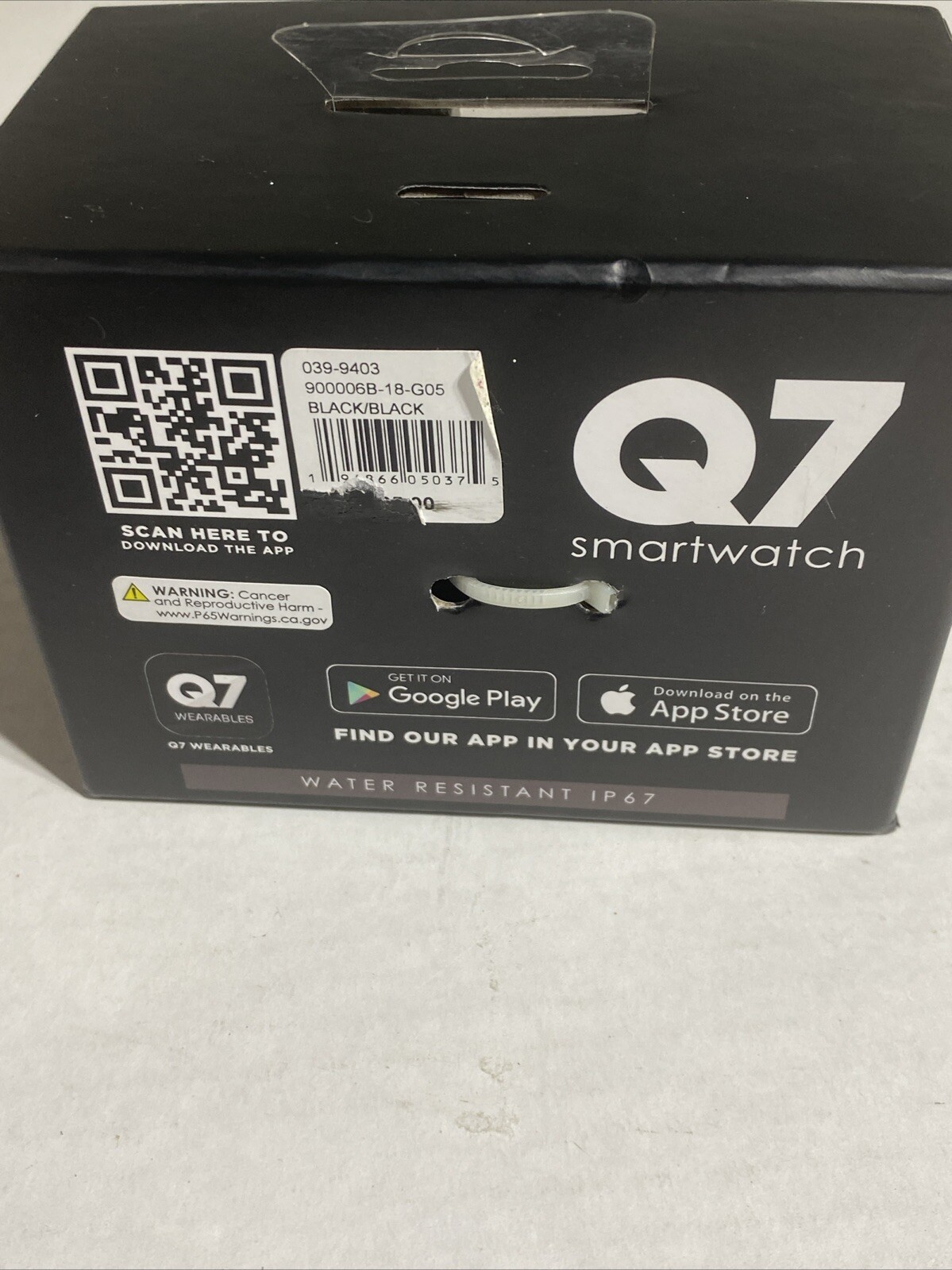 Q7 Black Smartwatch Factory sealed, Heart rate, activity tracker, sleep monitor