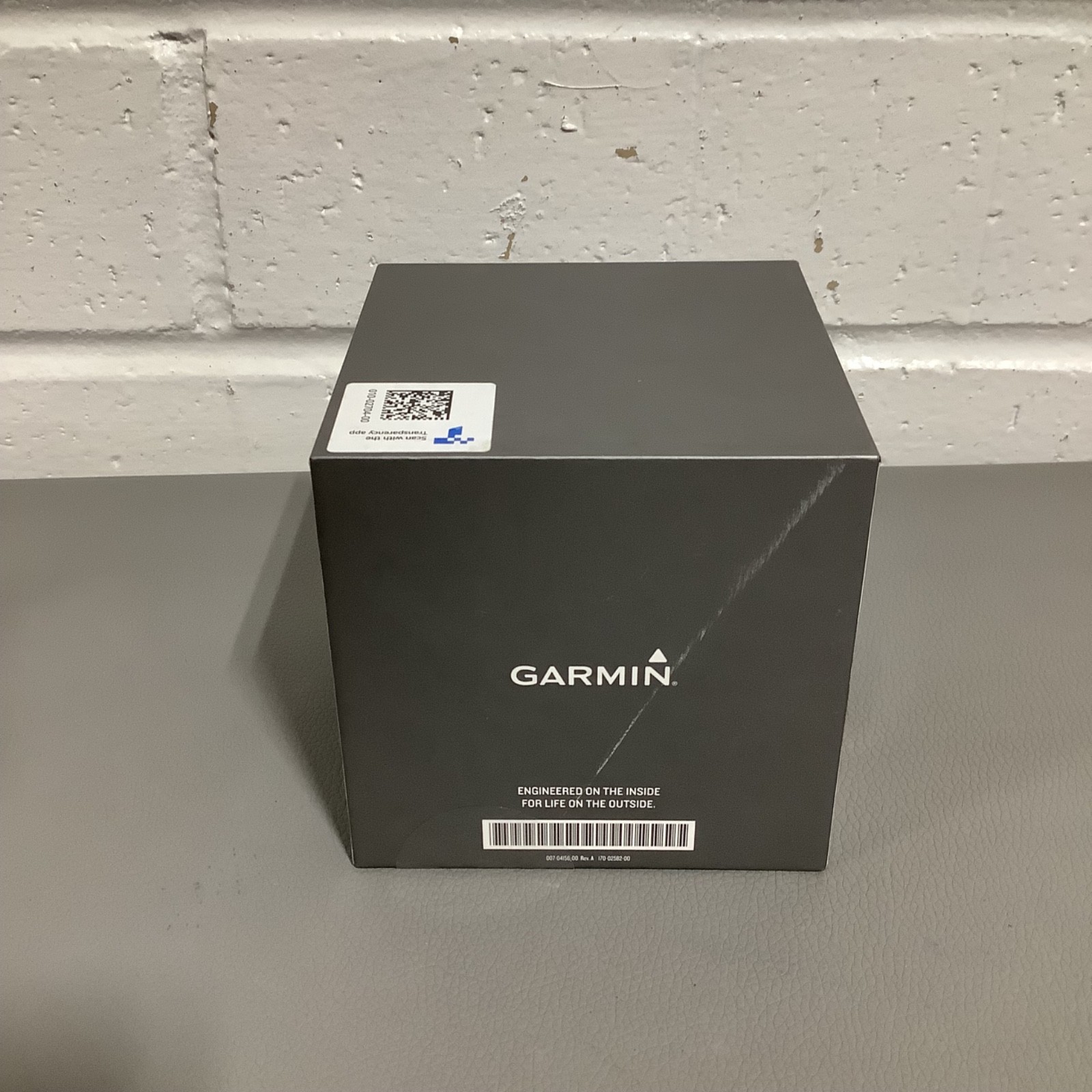Garmin Tactix 7 32GB-Premium Tactic GPS- 51mm Titanium Black Silicone Band