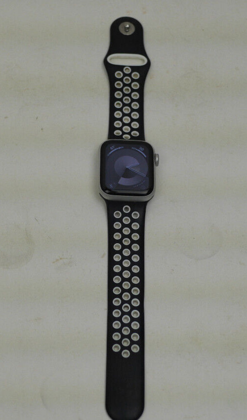 Apple Watch SE (2nd Gen) Smart Watch 40mm A2722 MNT93LL/A (O20128-1 CR) S1A
